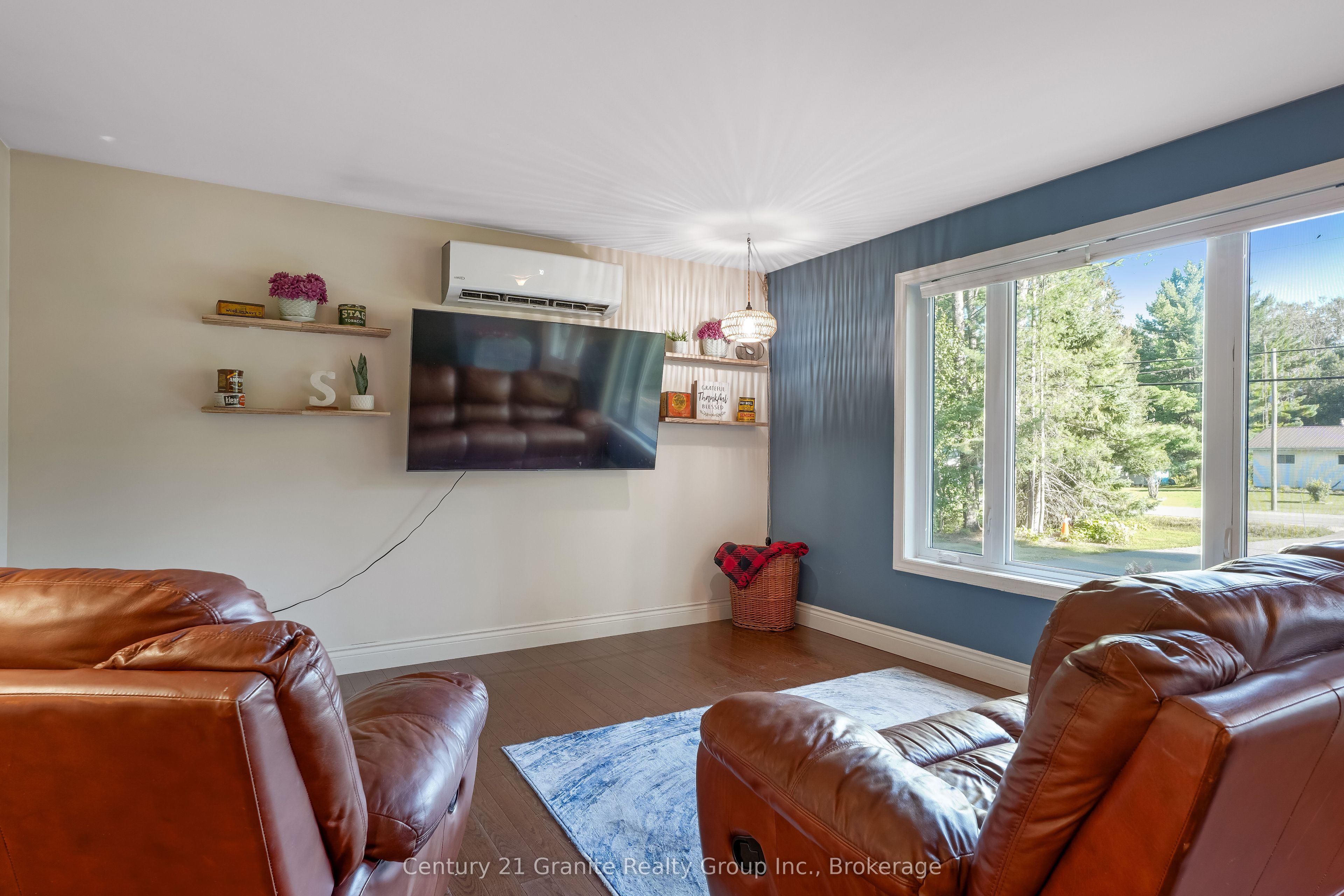 528 South Baptiste Lake Road Property Photo 5