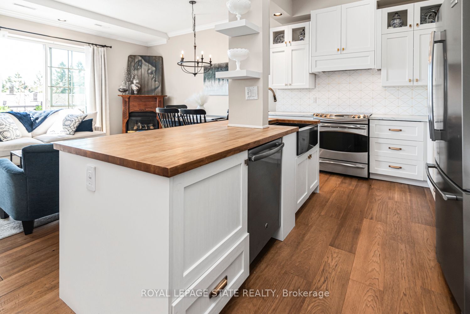 262 Dundas Street E 311 Property Photo 12