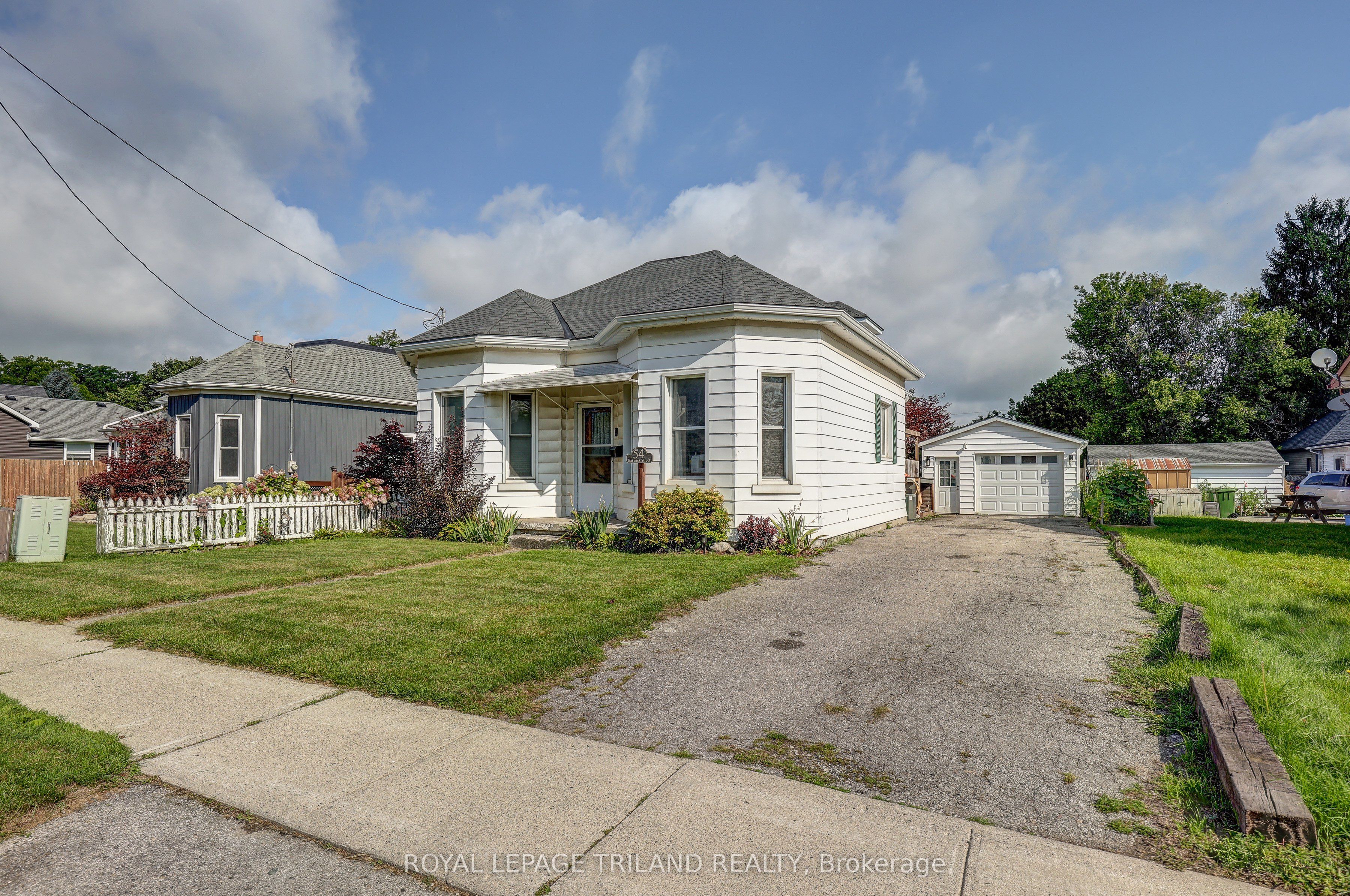 54 Barwick Street Property Photo 2