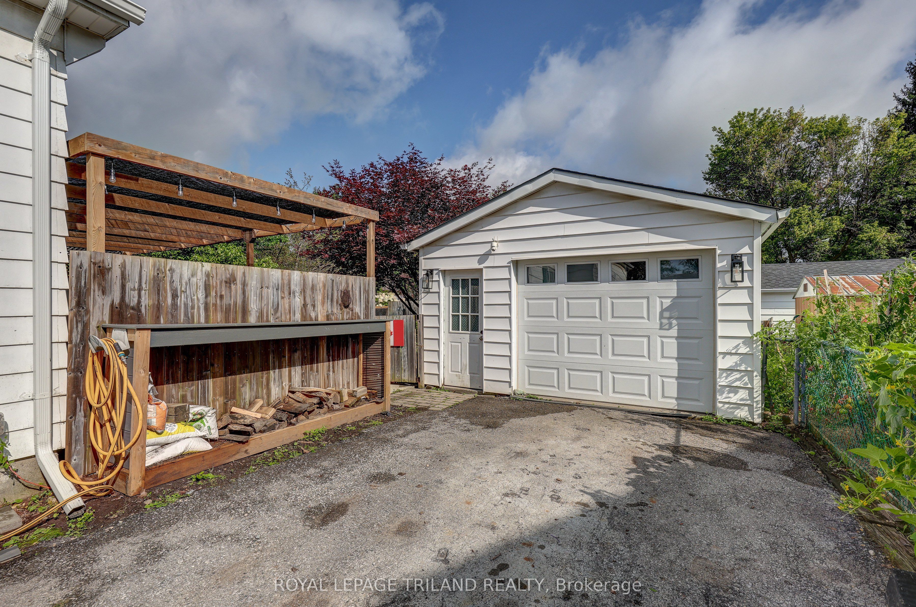 54 Barwick Street Property Photo 3