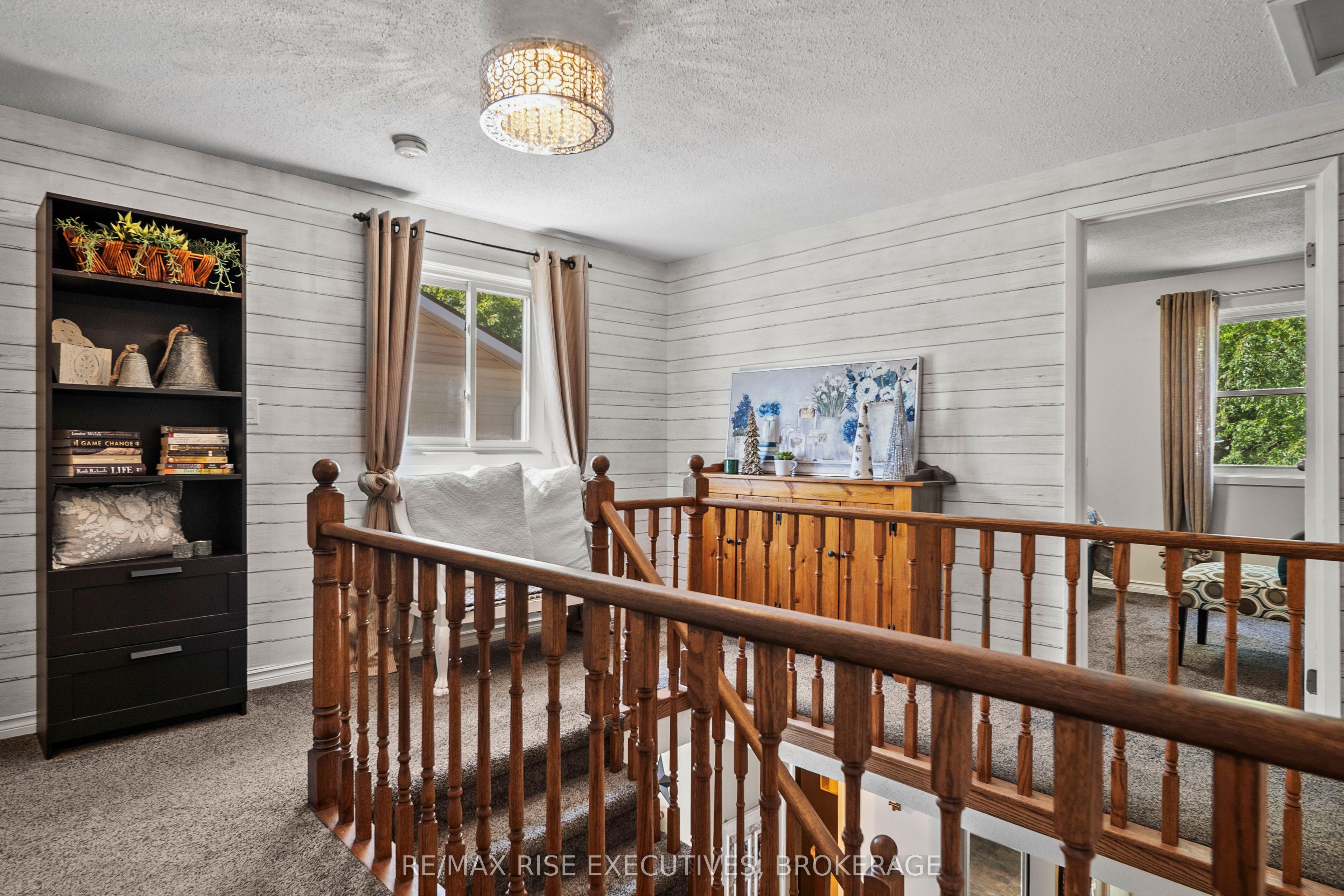 149 Grenadier Drive Property Photo 18