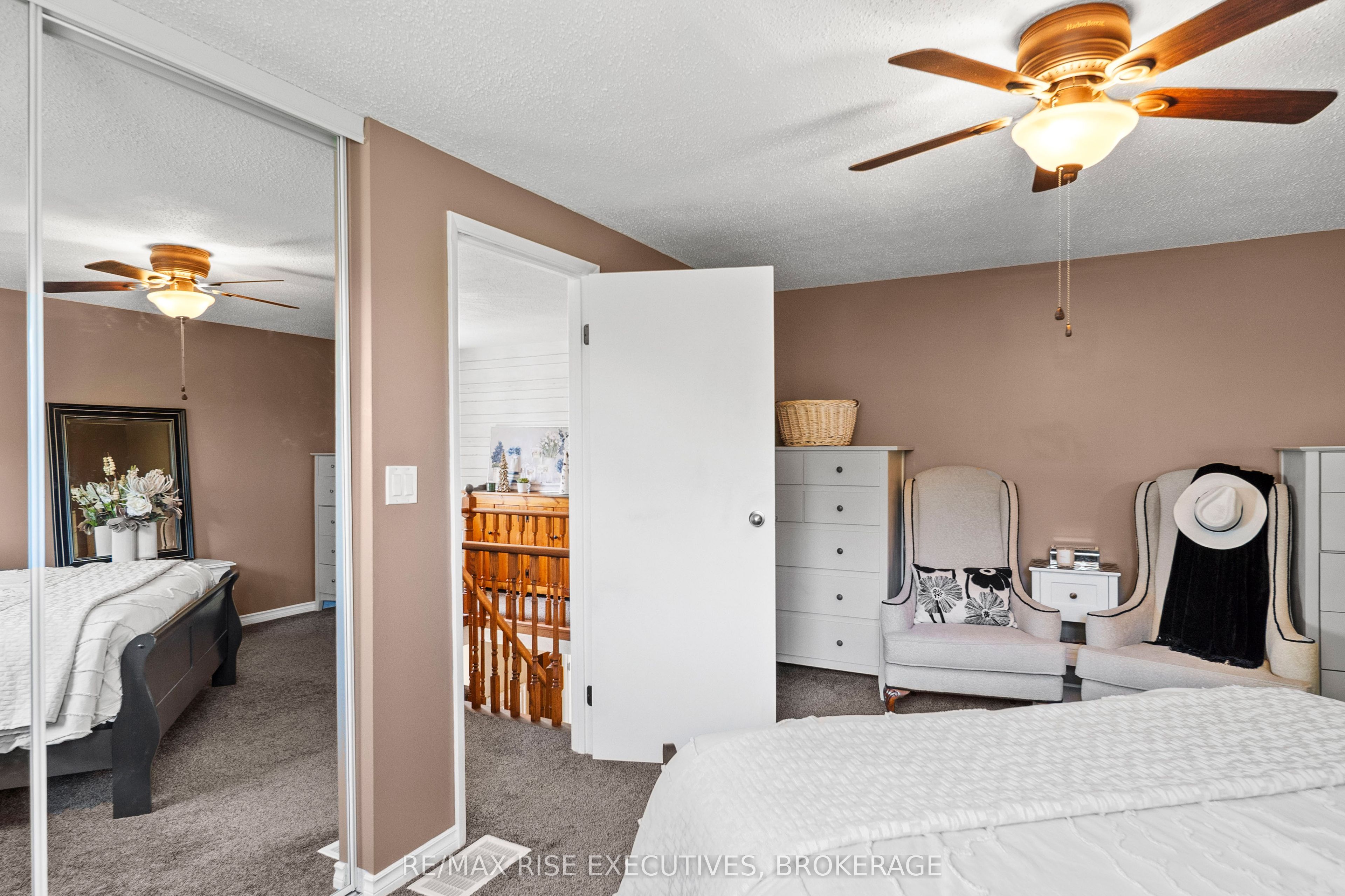 149 Grenadier Drive Property Photo 20