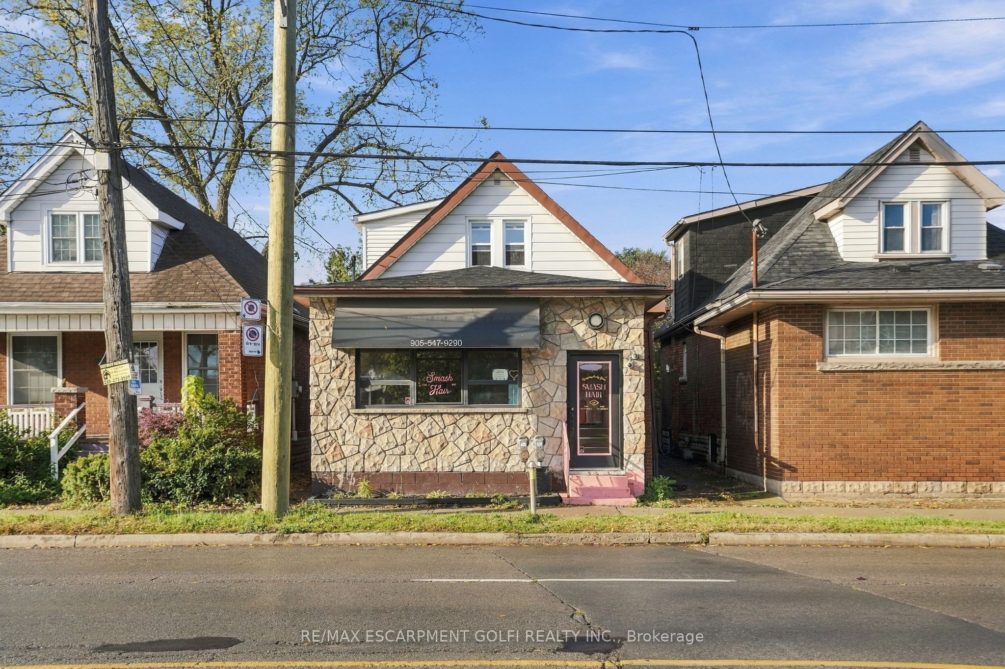 1500 King Street E Property Photo 1