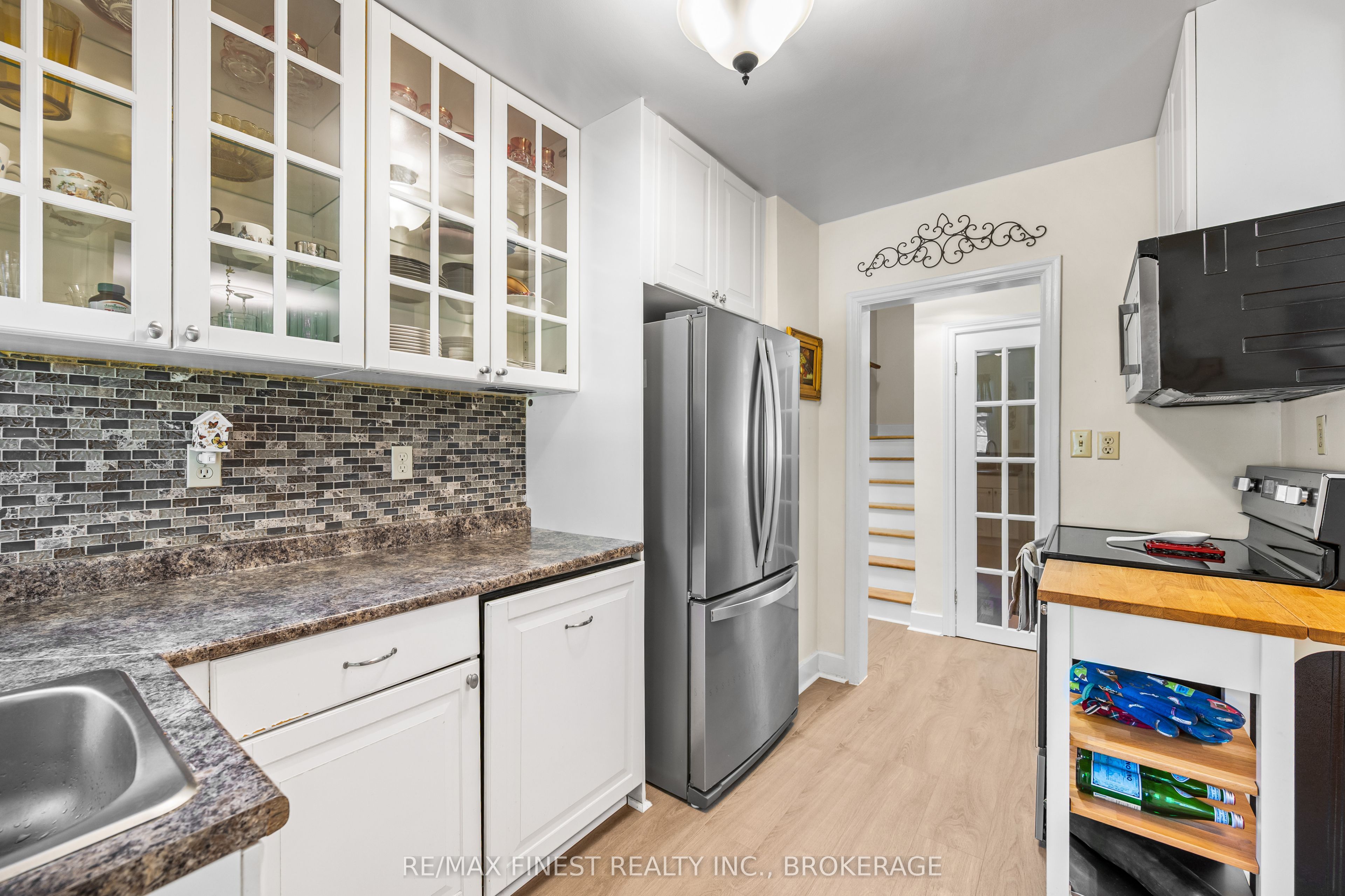 15 Alexander Street Property Photo 11