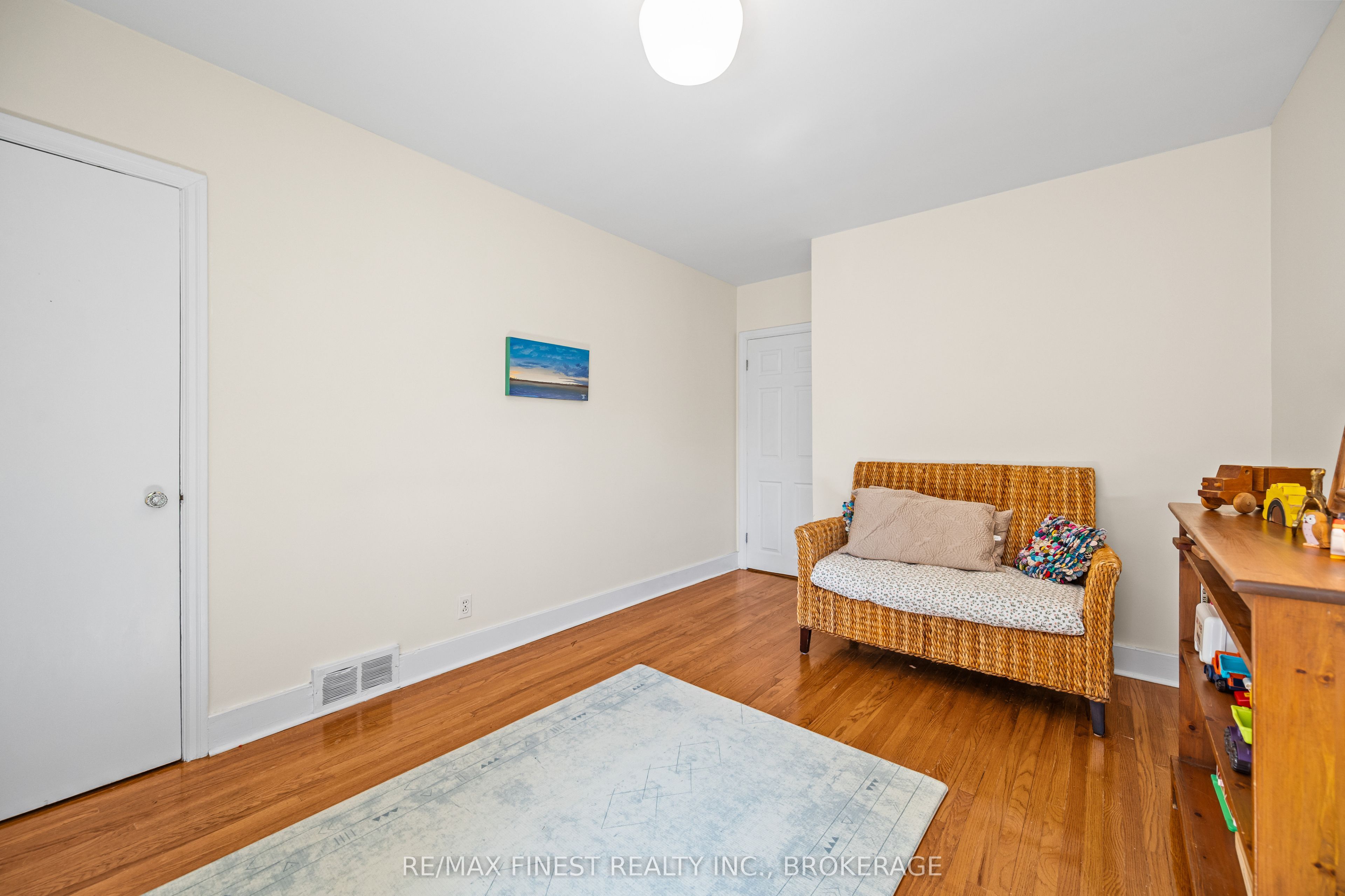 15 Alexander Street Property Photo 20