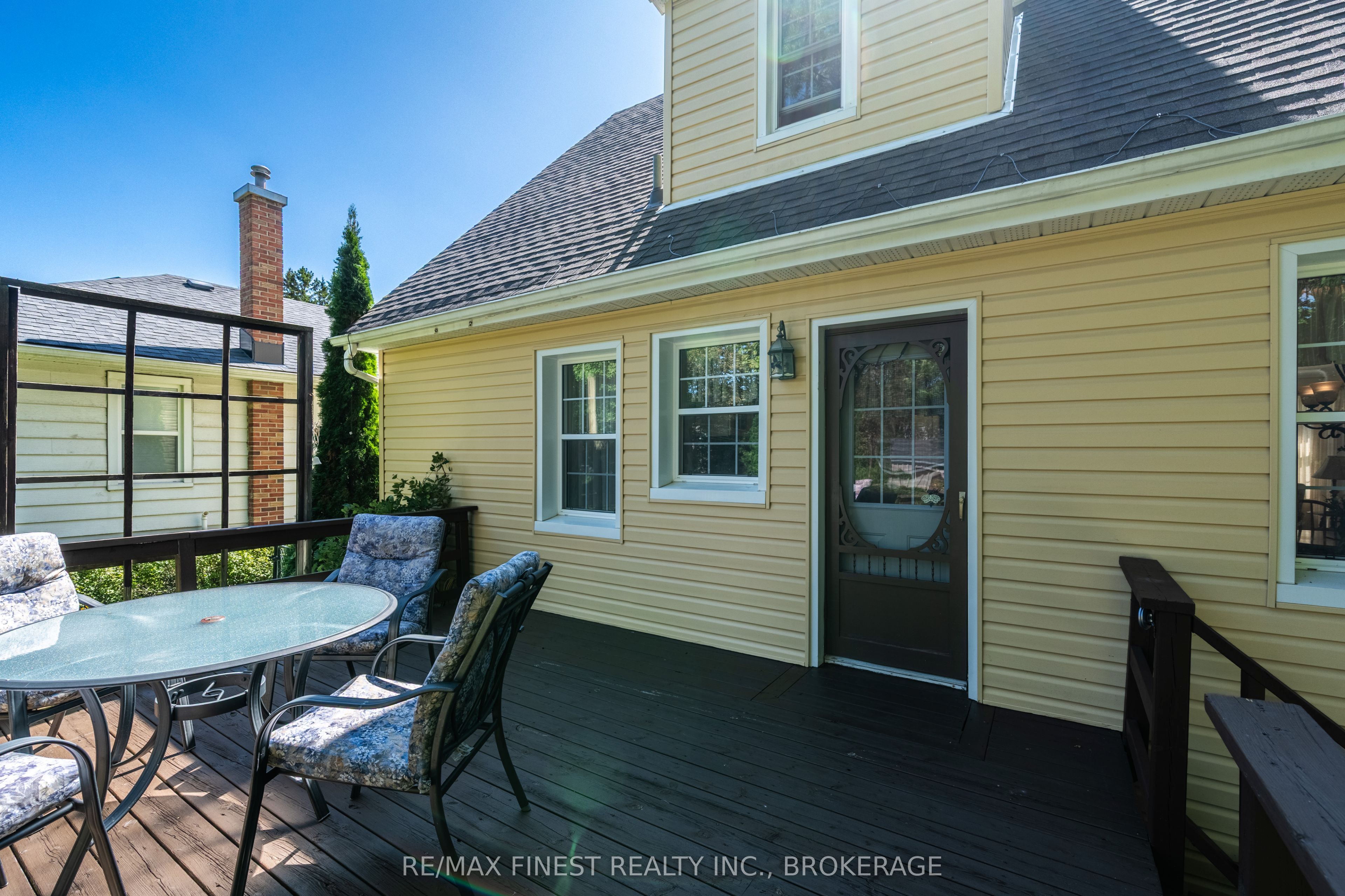 15 Alexander Street Property Photo 35