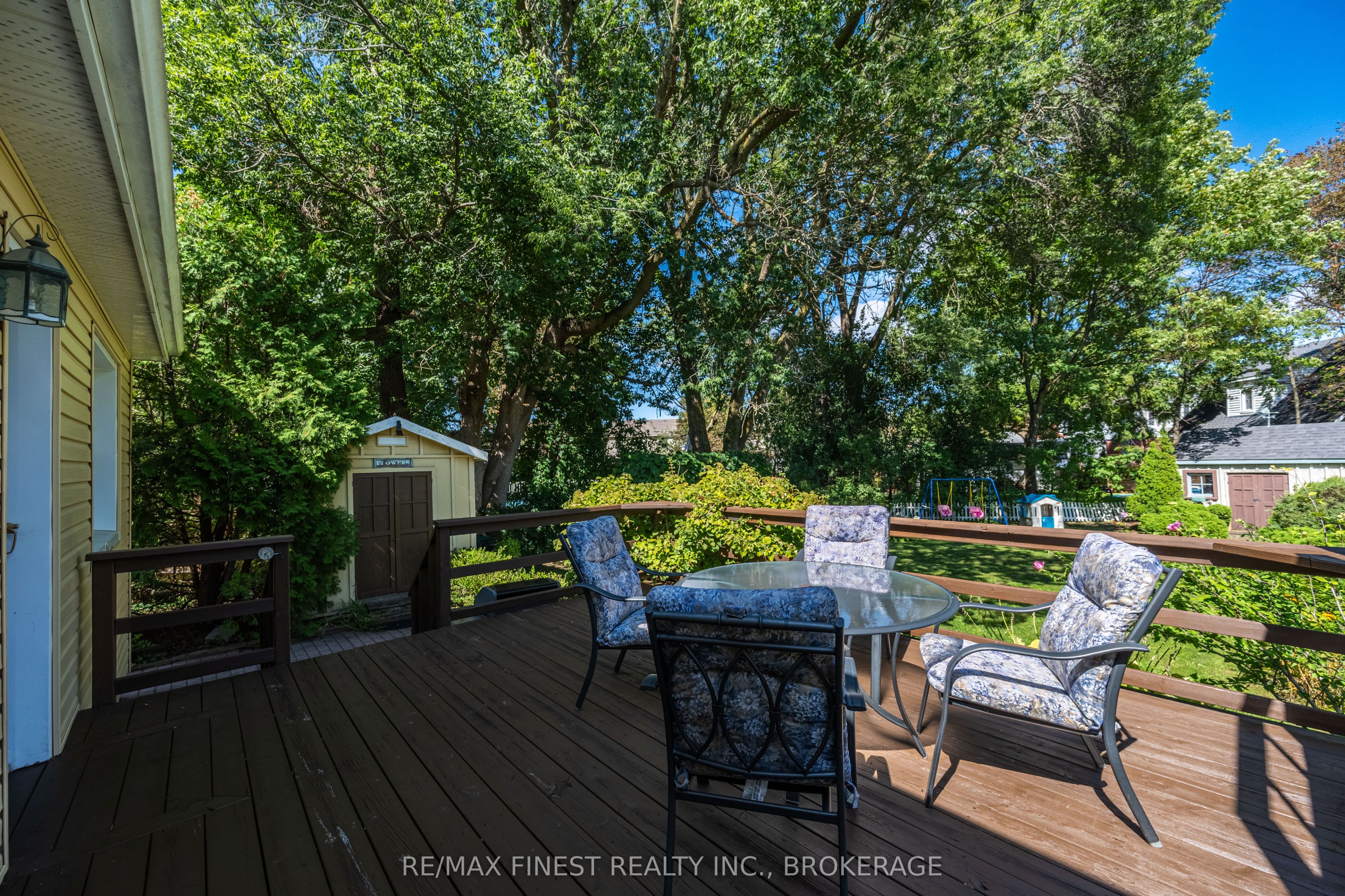 15 Alexander Street Property Photo 36