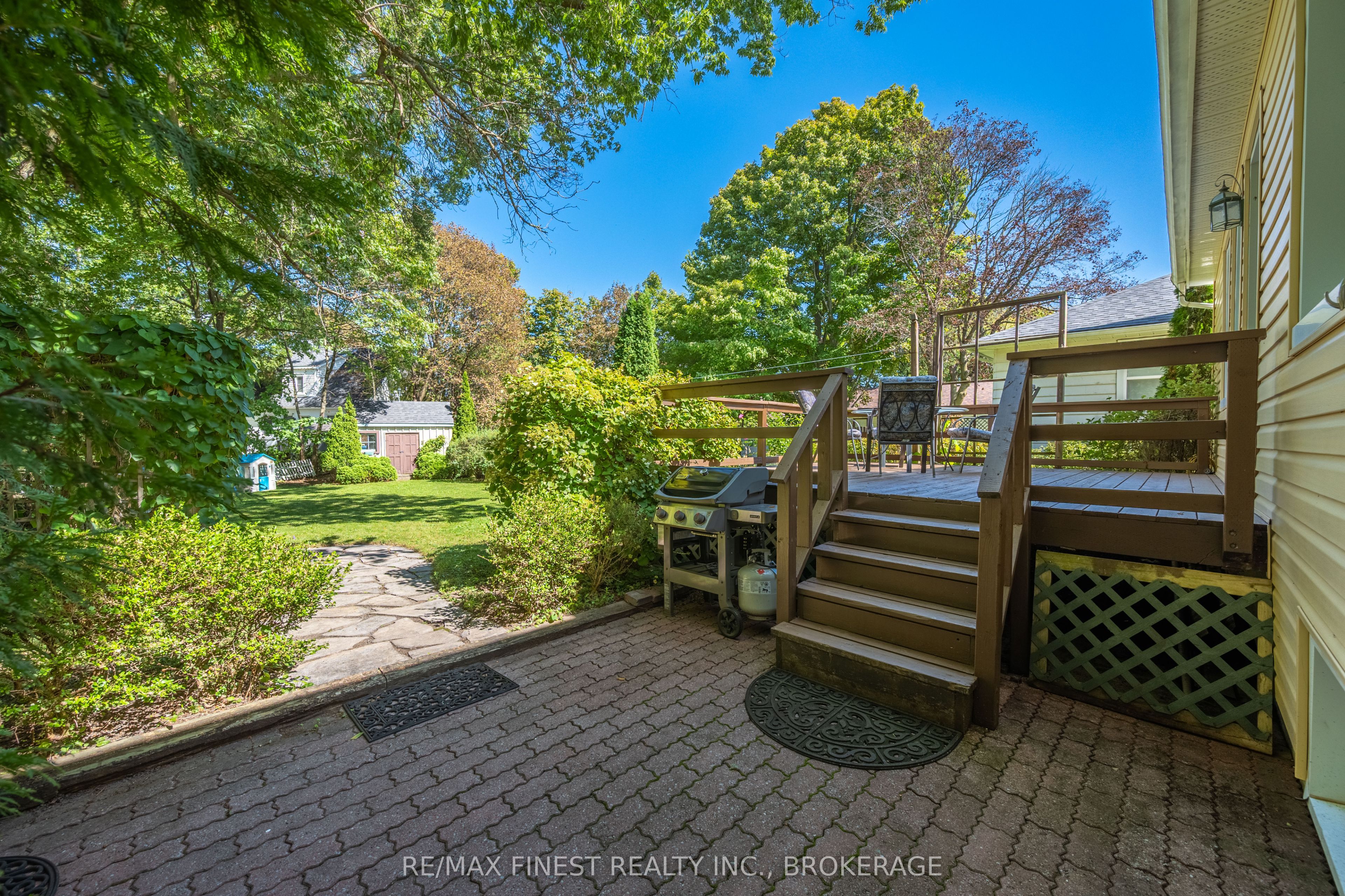 15 Alexander Street Property Photo 37