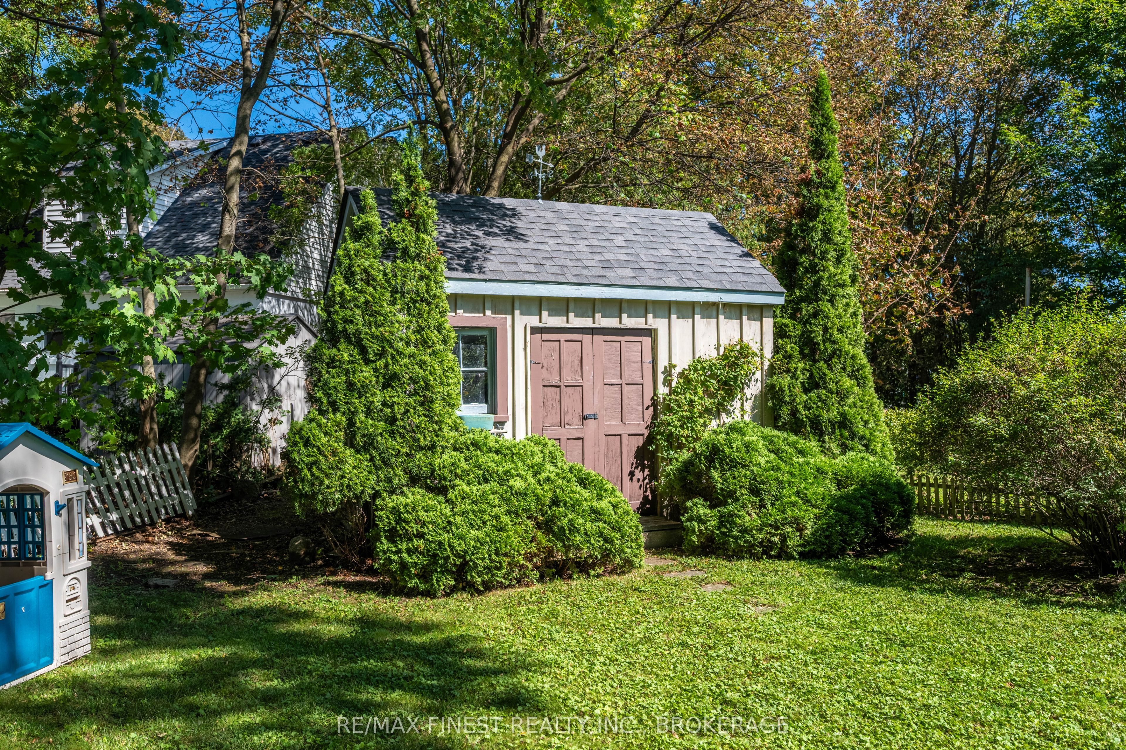15 Alexander Street Property Photo 40