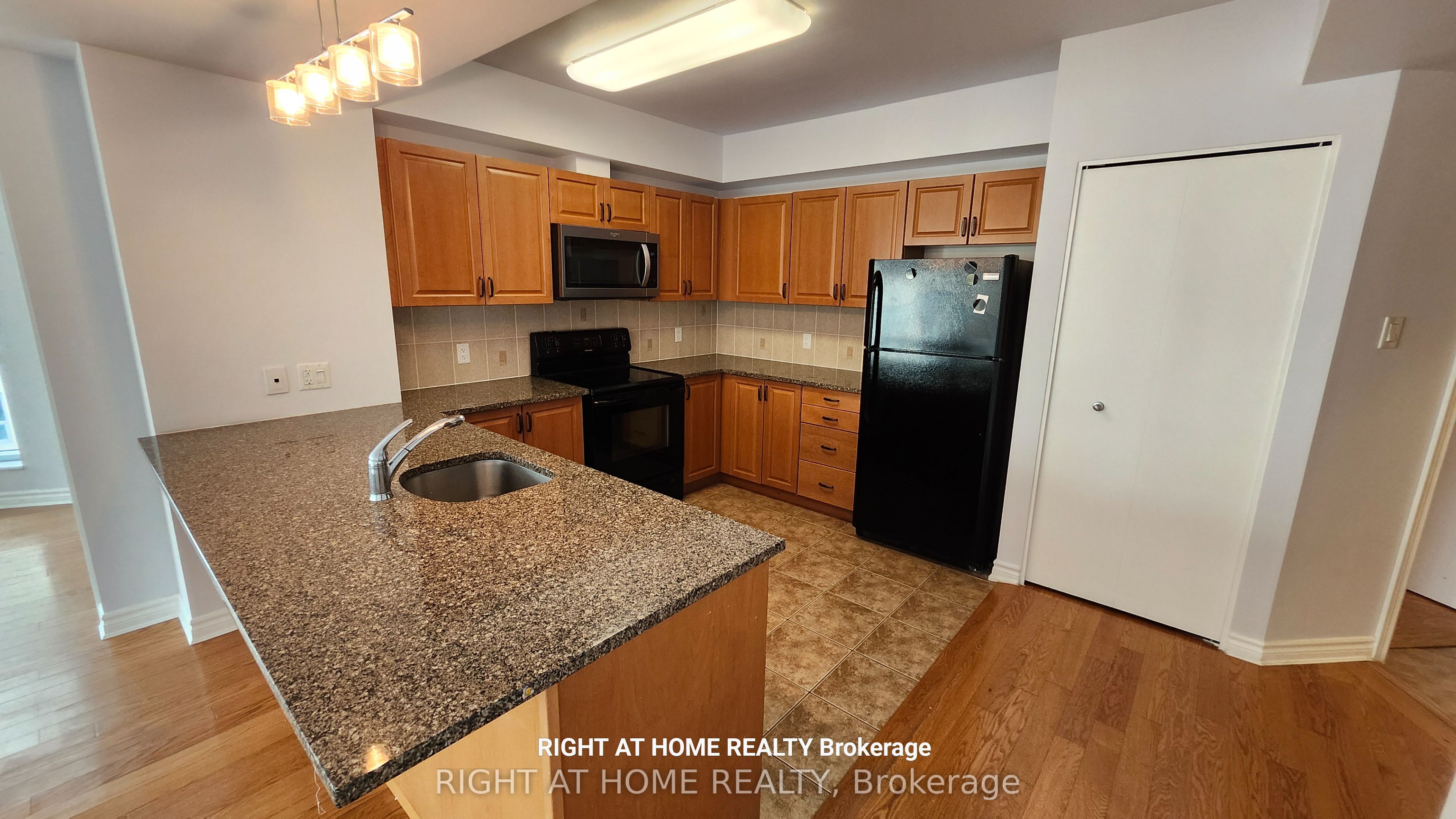 234 Rideau Street 1104 Property Photo 8