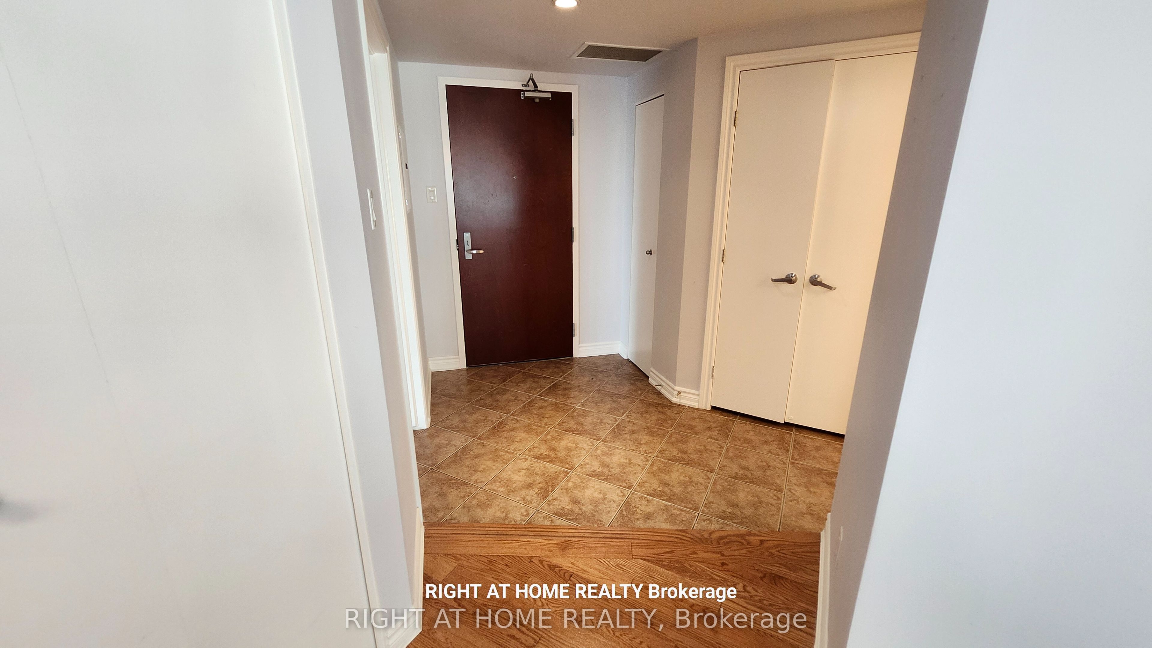 234 Rideau Street 1104 Property Photo 15