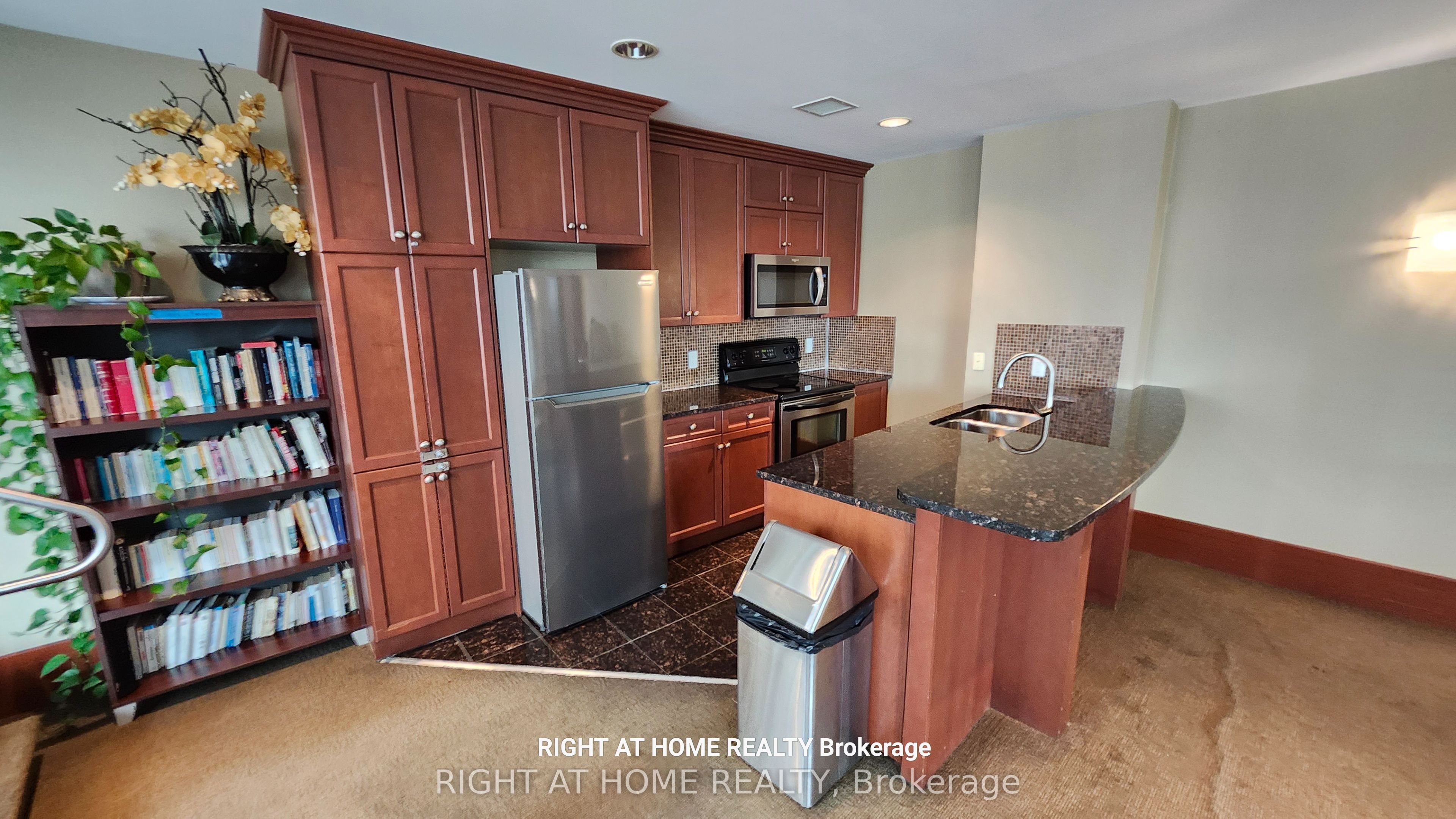 234 Rideau Street 1104 Property Photo 38