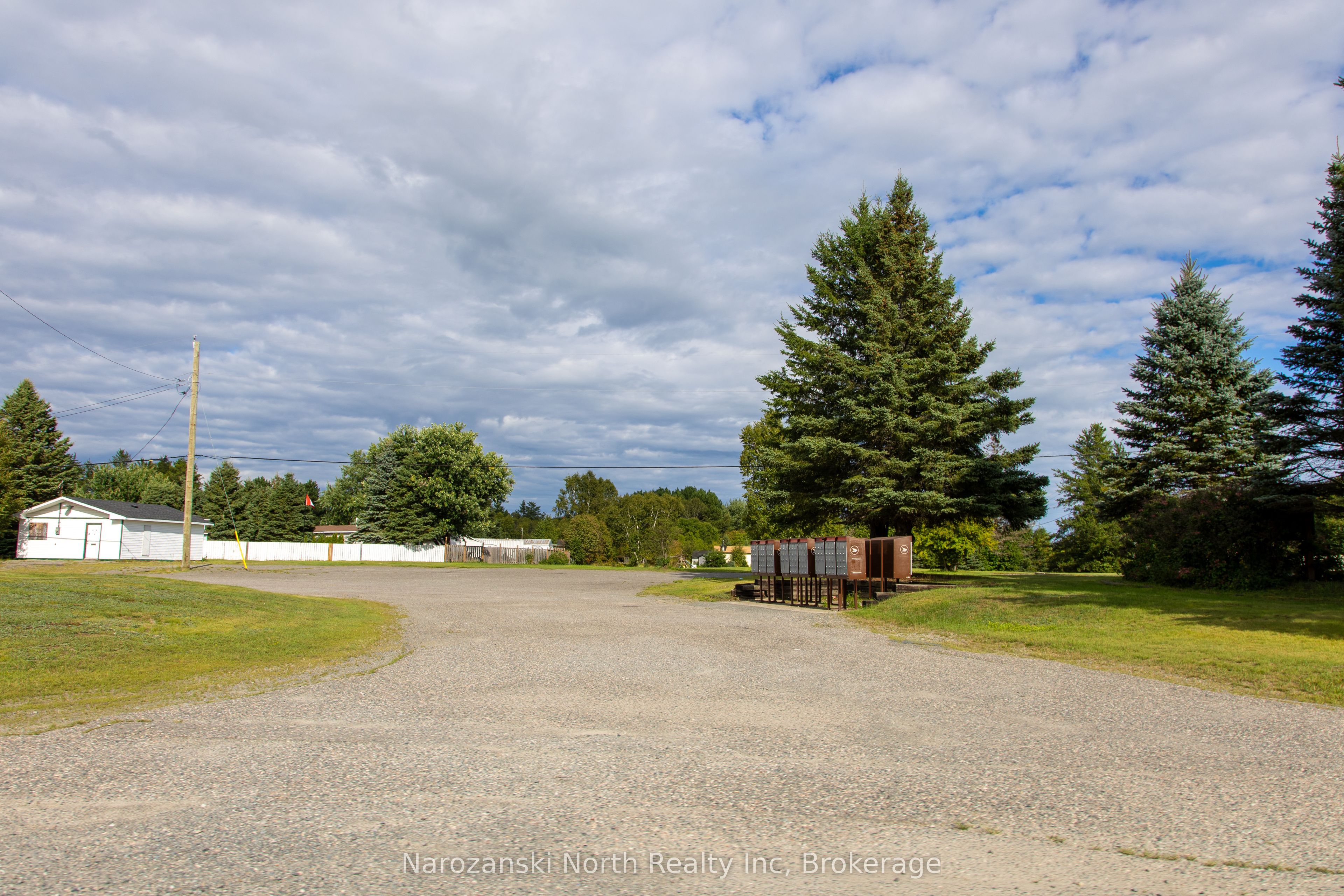 358 Gravel Drive Property Photo 4