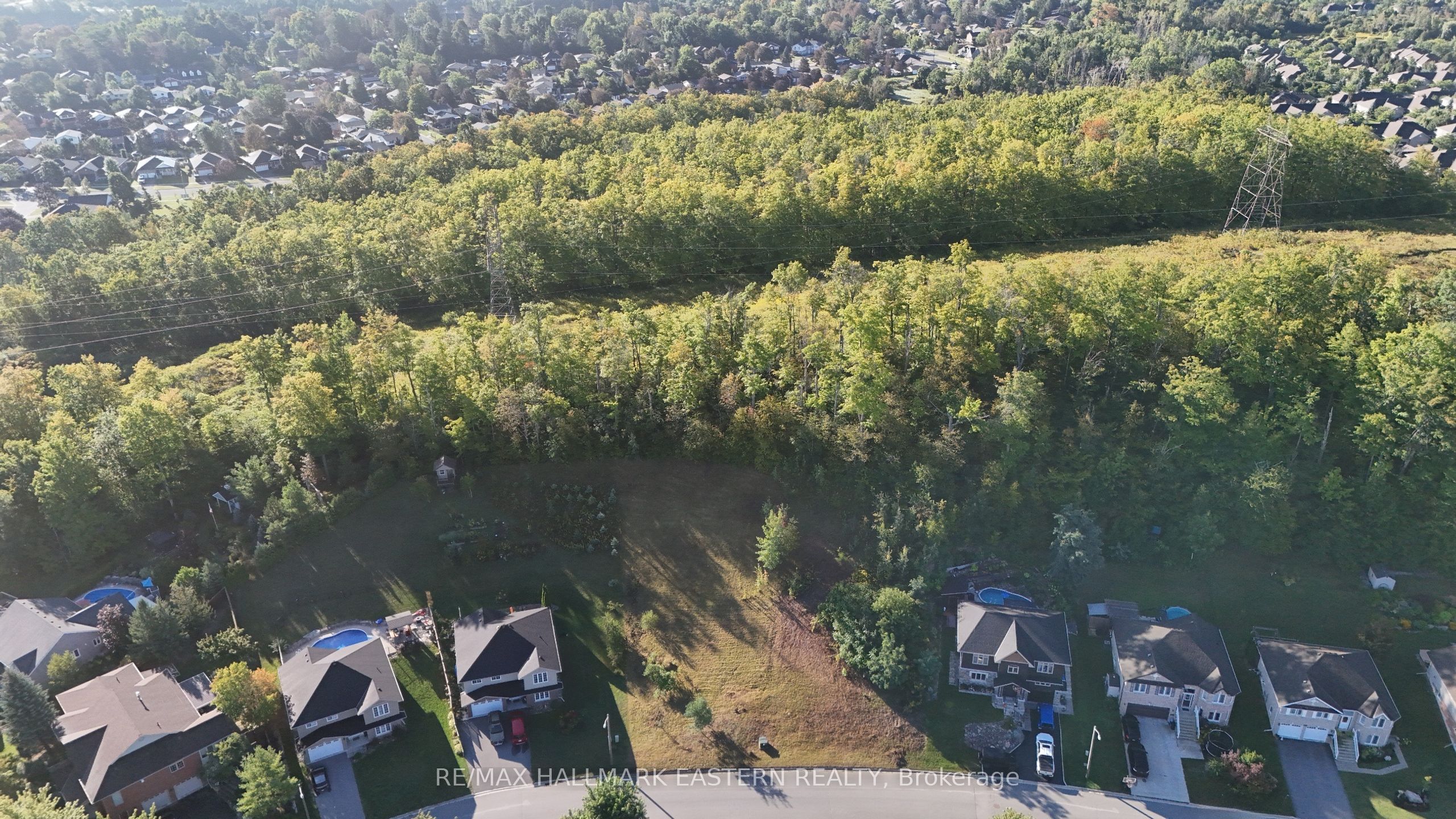 406 Country Lane Property Photo 3
