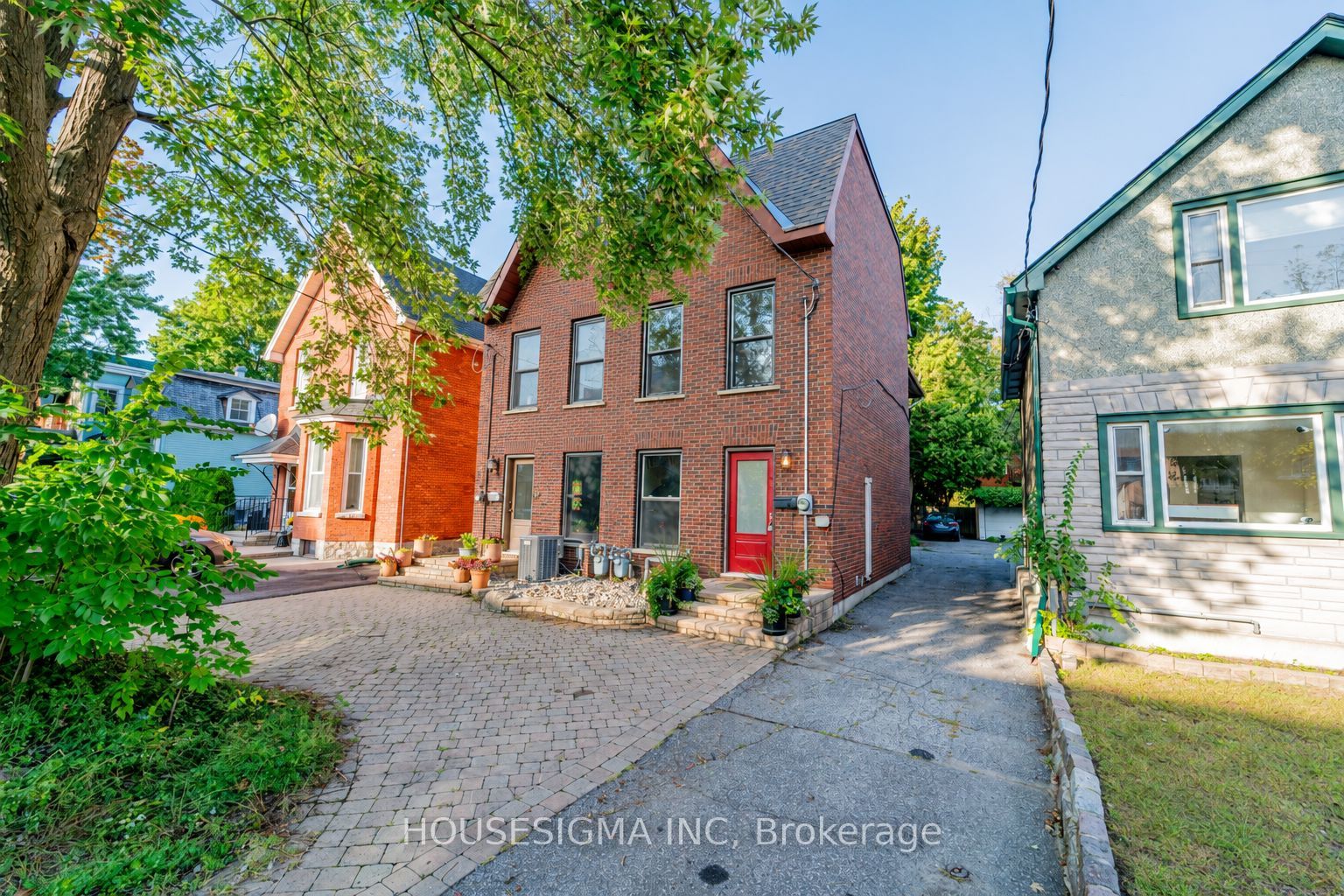 43 Sweetland Avenue Property Photo 1