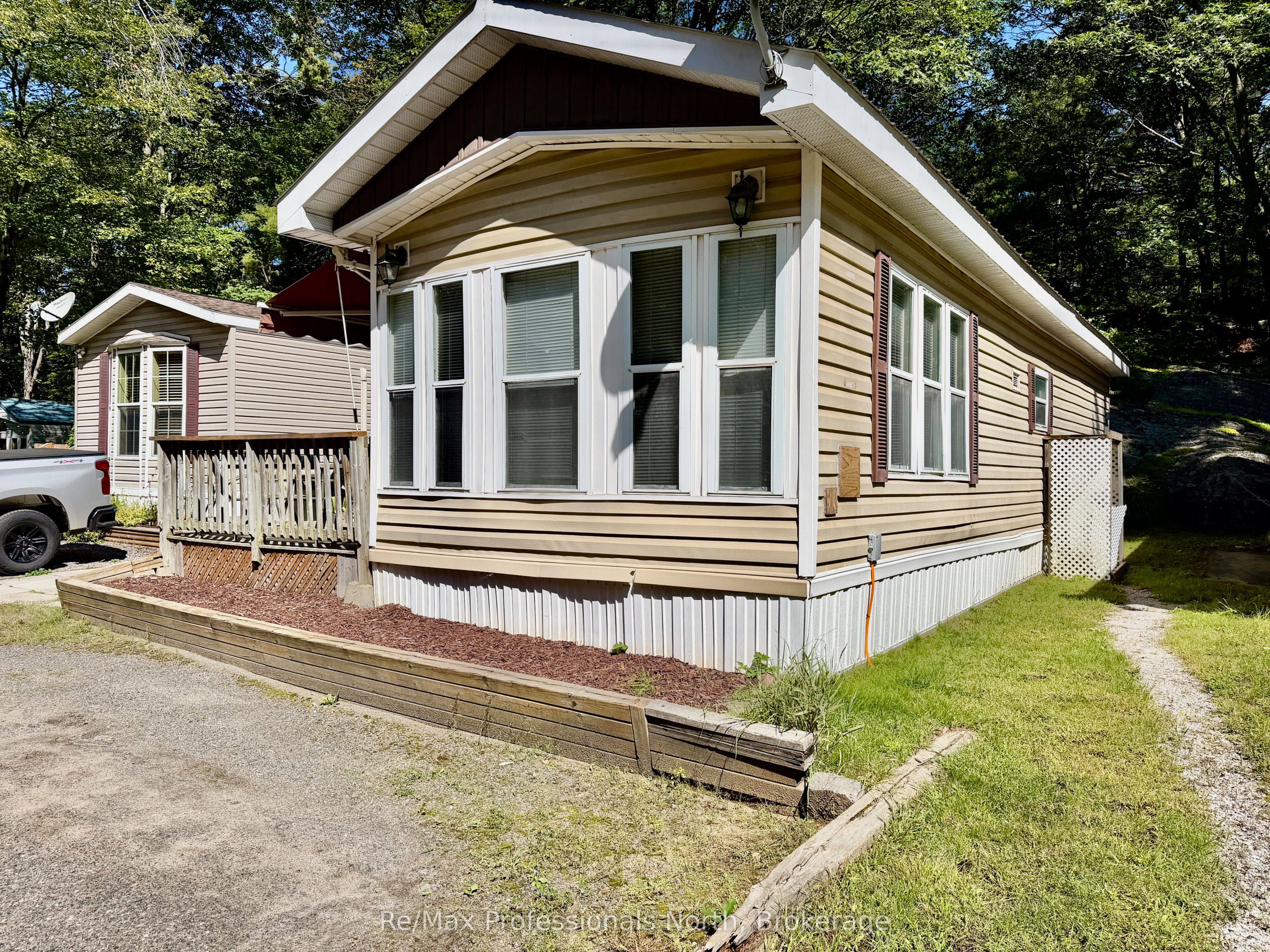 1007 Racoon Road 2 Property Photo 1