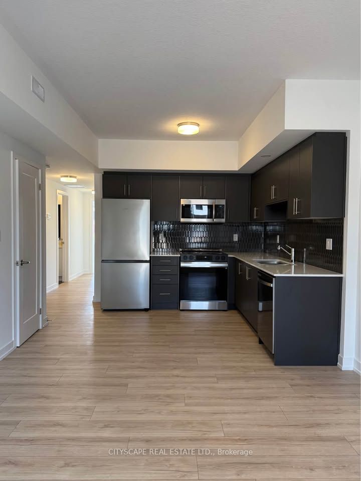 940 St David Street N 66 Property Photo 2