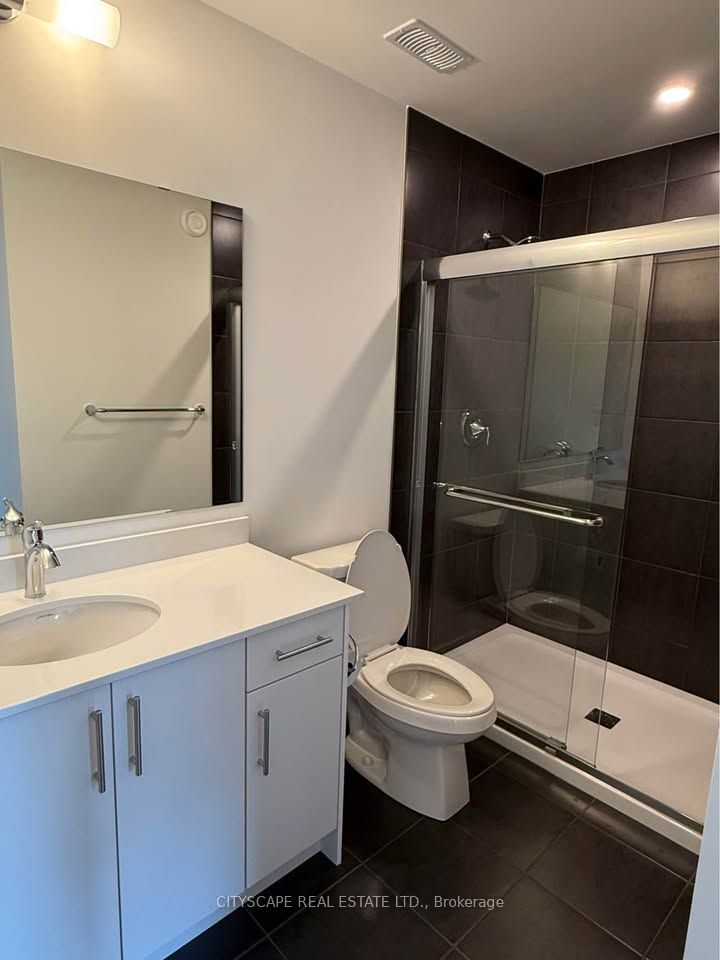940 St David Street N 66 Property Photo 9