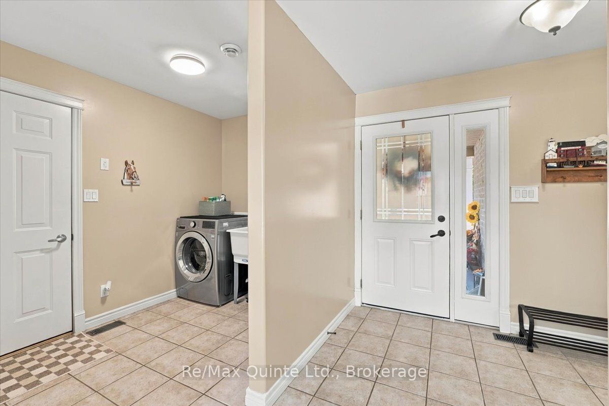 794 English Settlement Road Property Photo 5