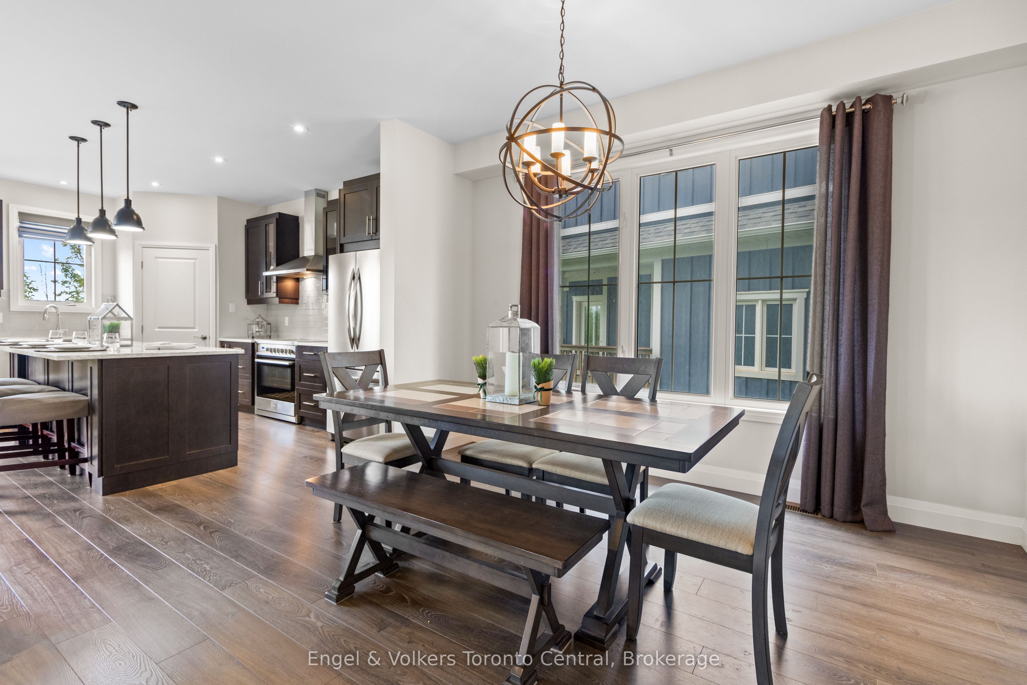 360 Yellow Birch Crescent Property Photo 12