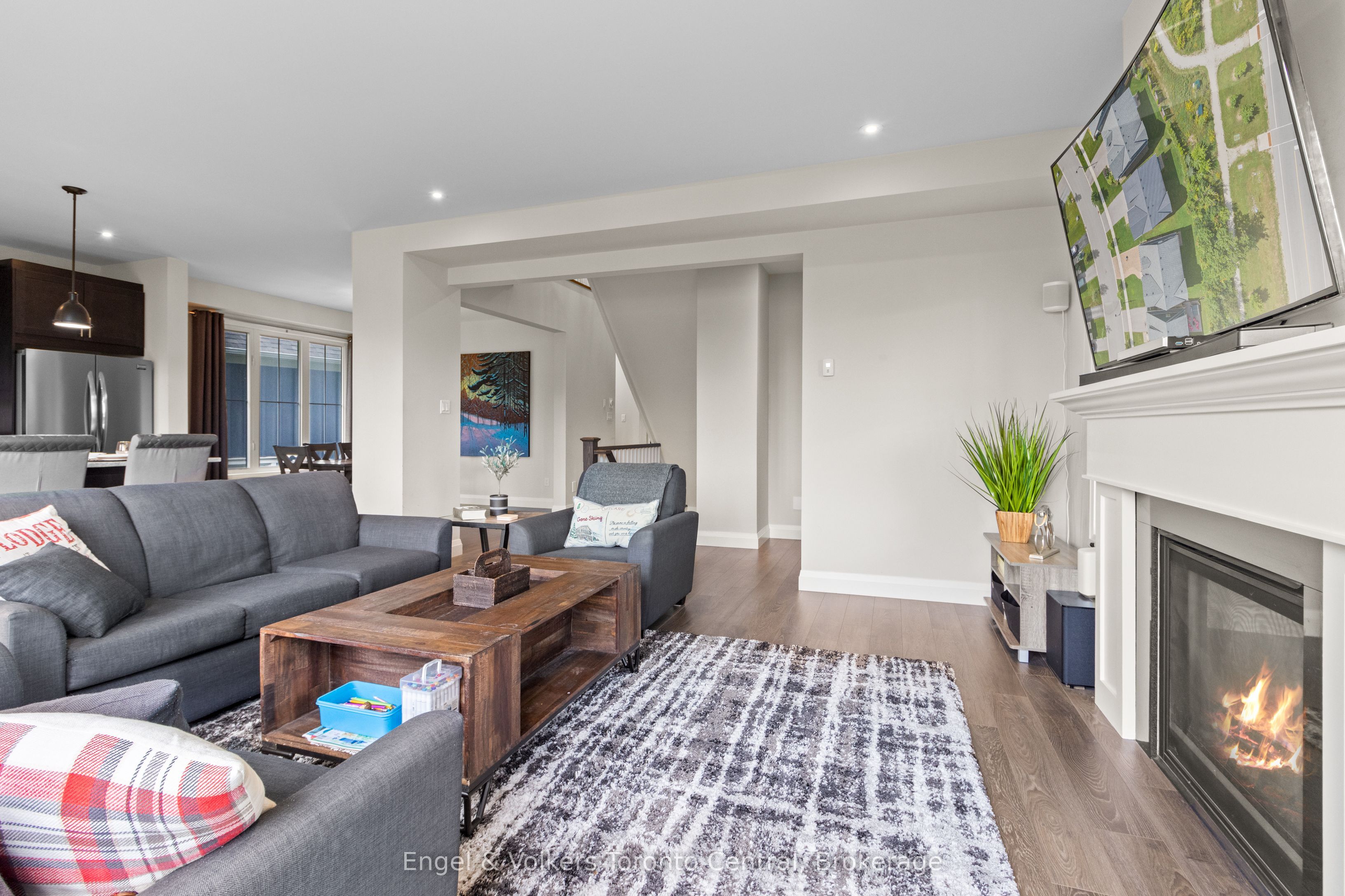 360 Yellow Birch Crescent Property Photo 15