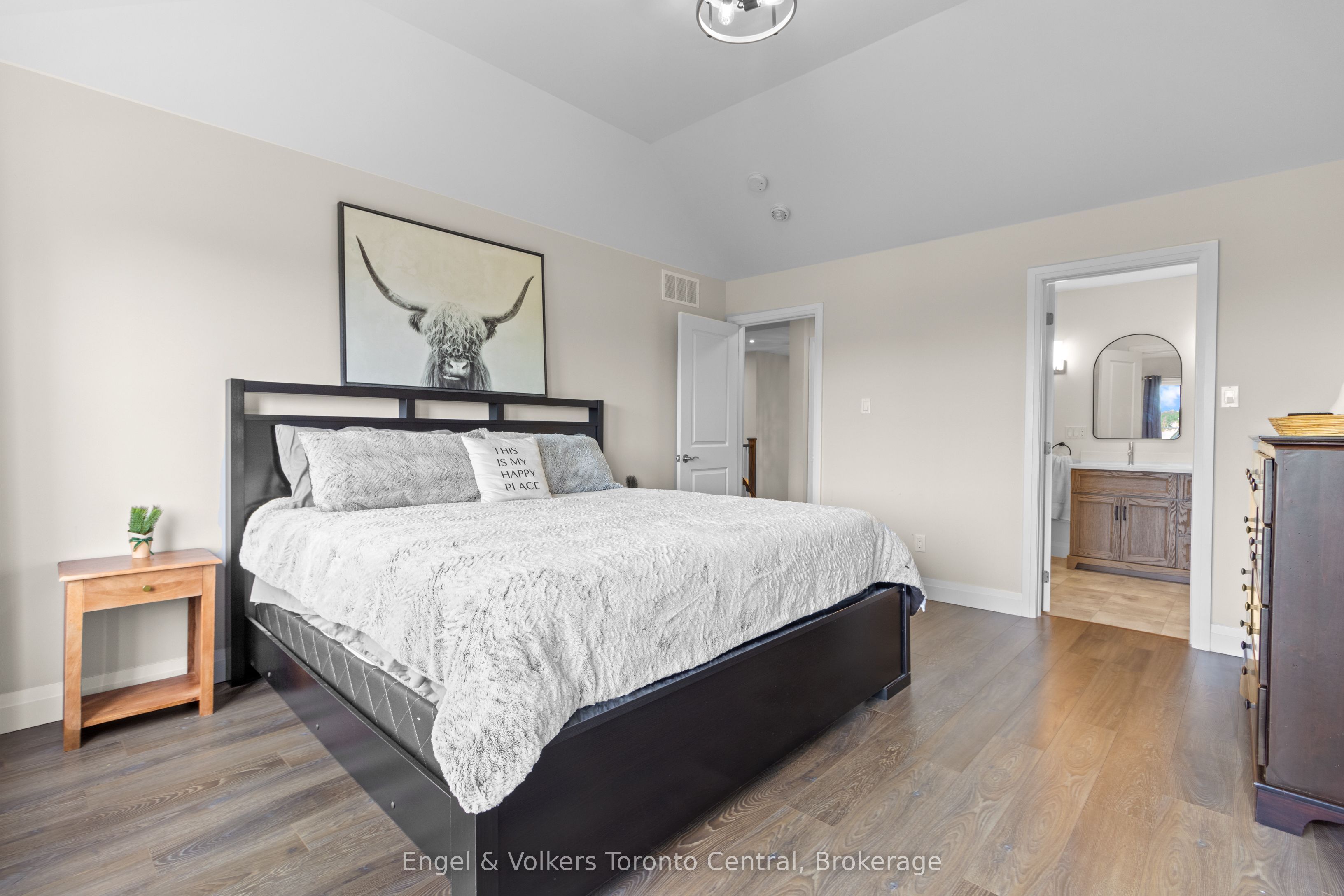 360 Yellow Birch Crescent Property Photo 22