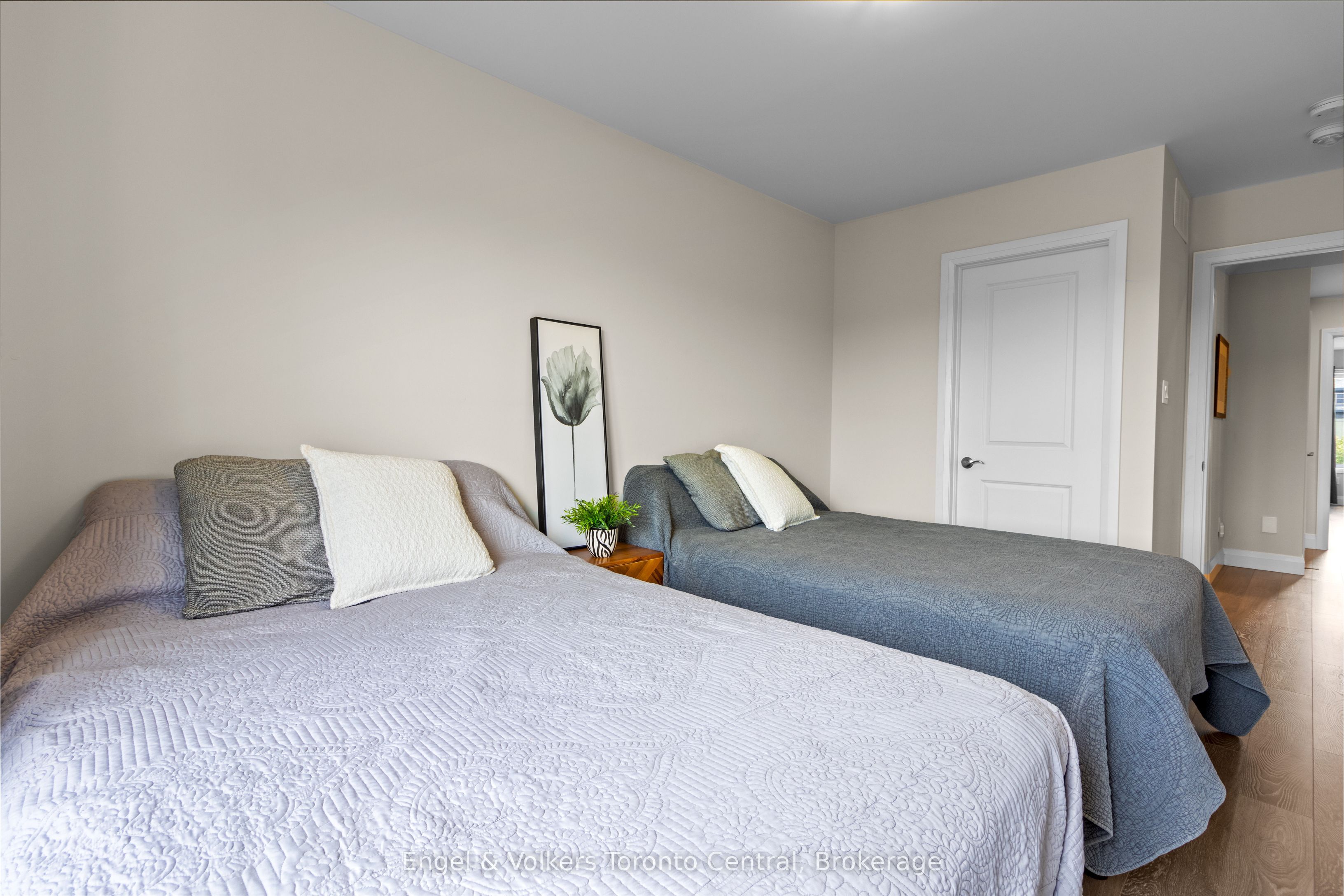 360 Yellow Birch Crescent Property Photo 29