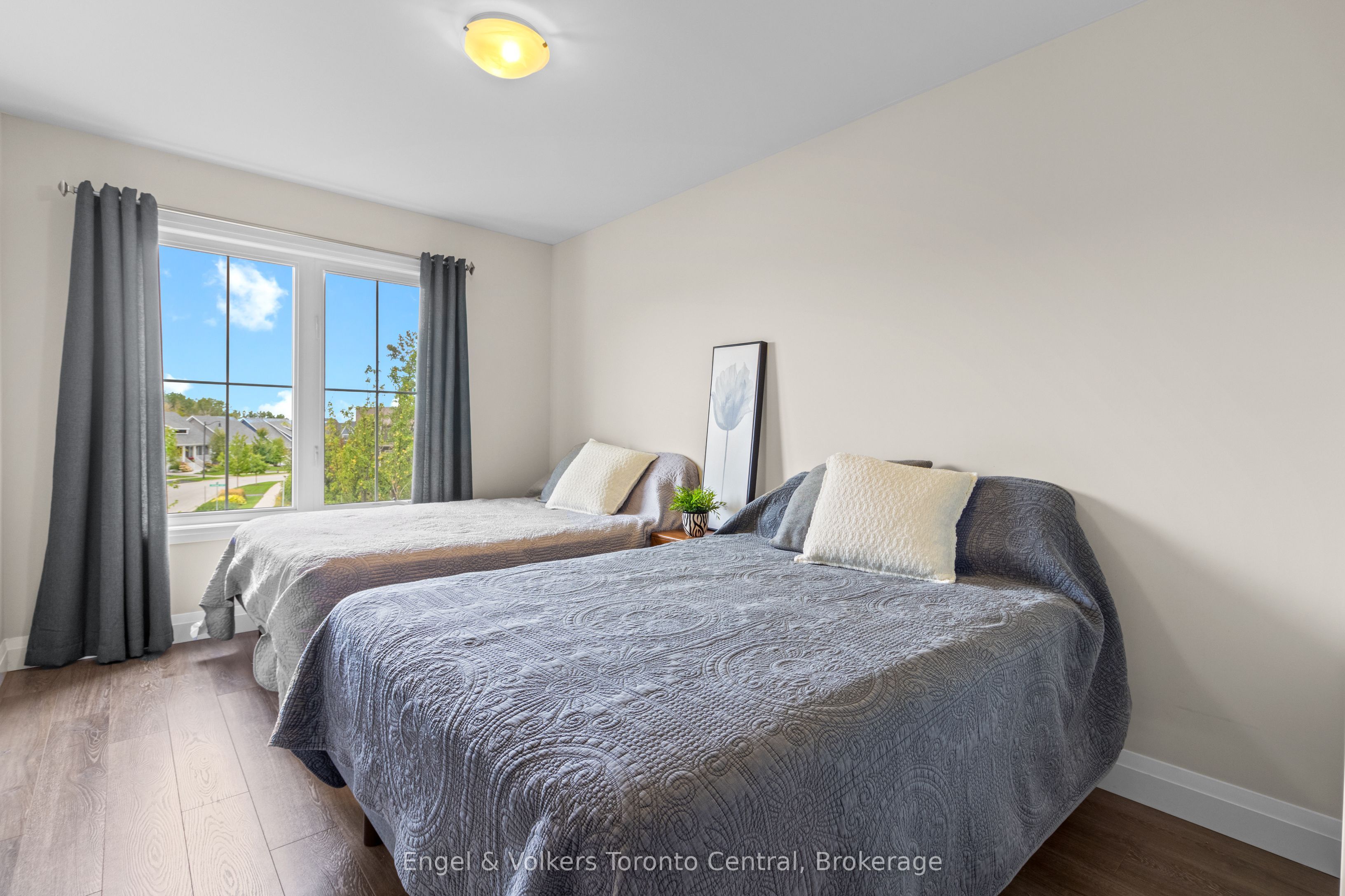 360 Yellow Birch Crescent Property Photo 30