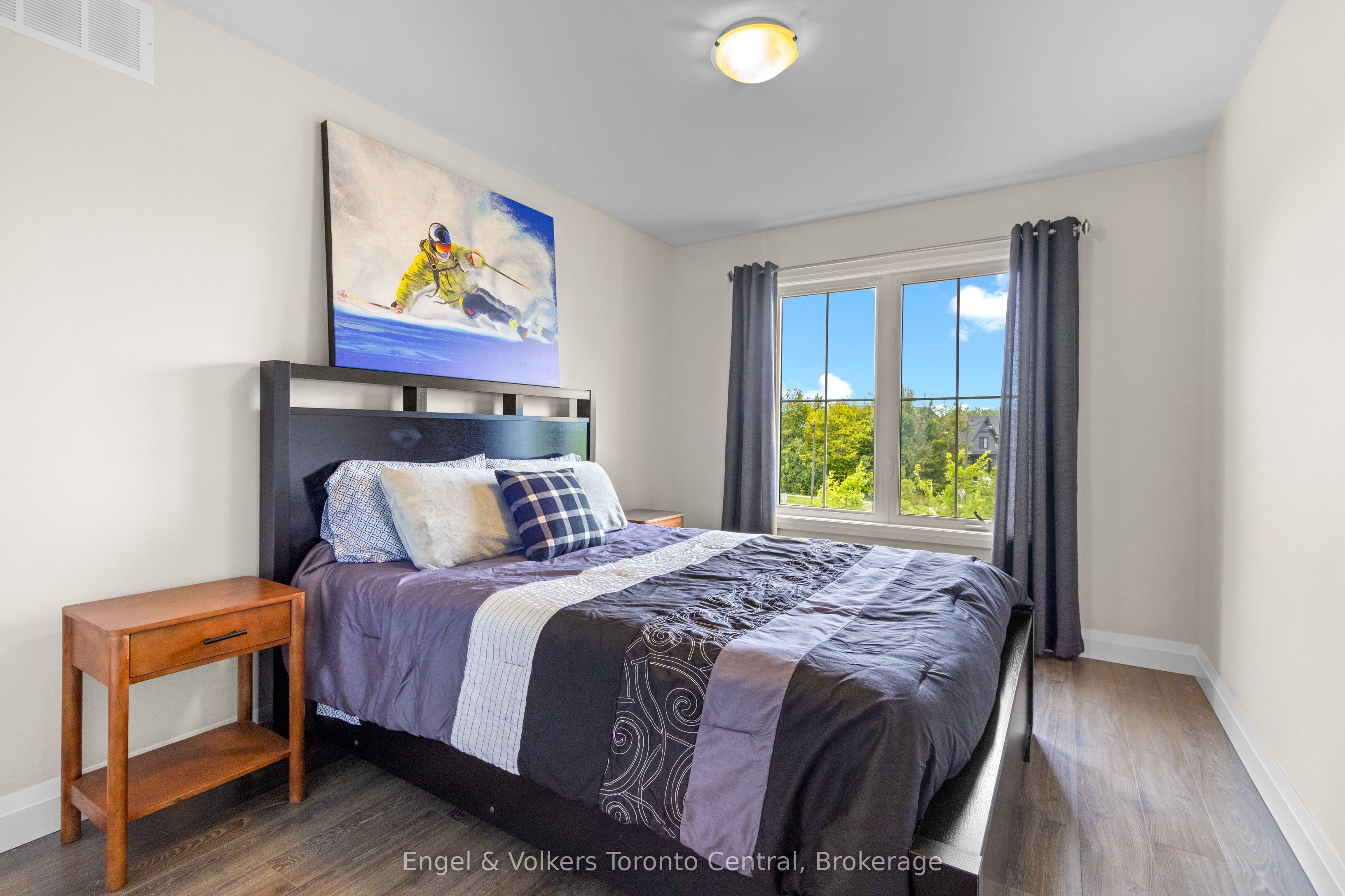 360 Yellow Birch Crescent Property Photo 32