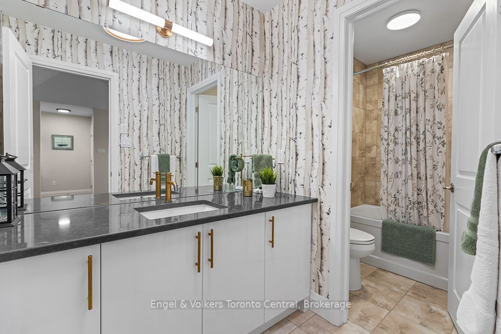 360 Yellow Birch Crescent Property Photo 33