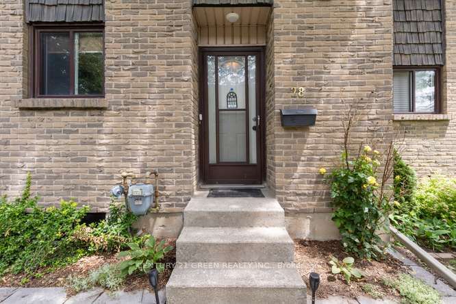 474 Southdale Road E 28 Property Photo 4