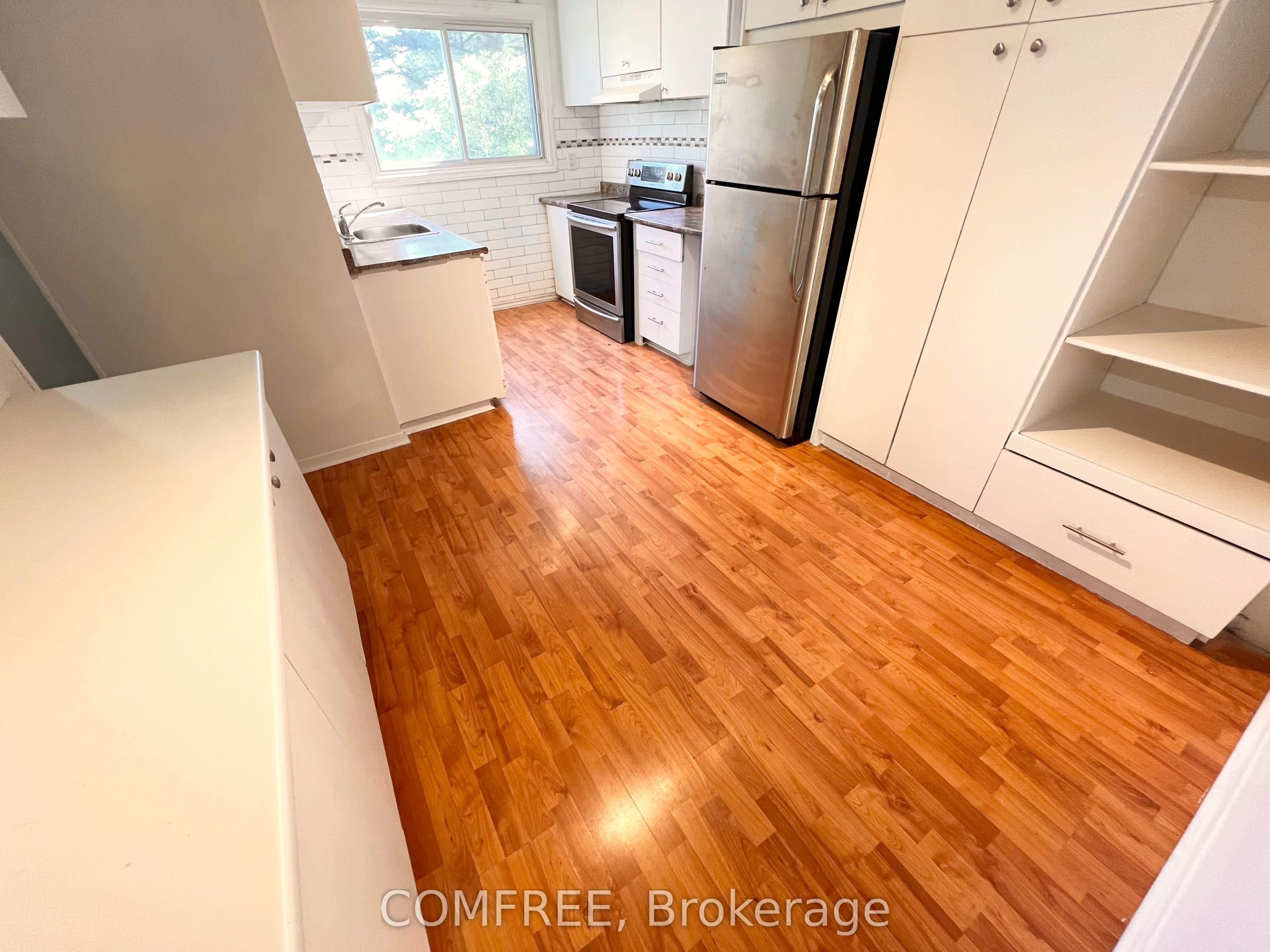 1460 Heatherington Road G Property Photo 1