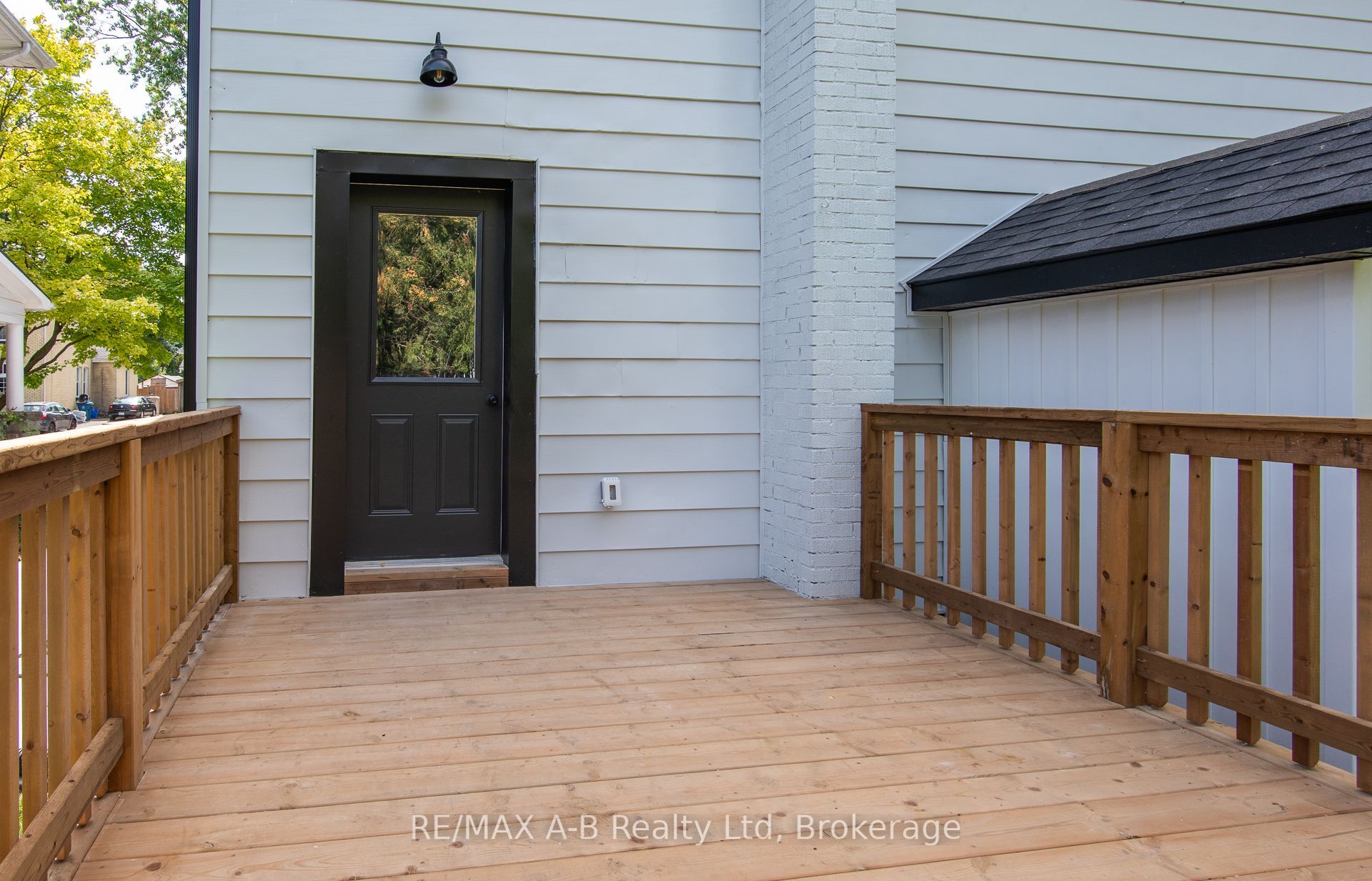 40 East Gore Street Property Photo 6