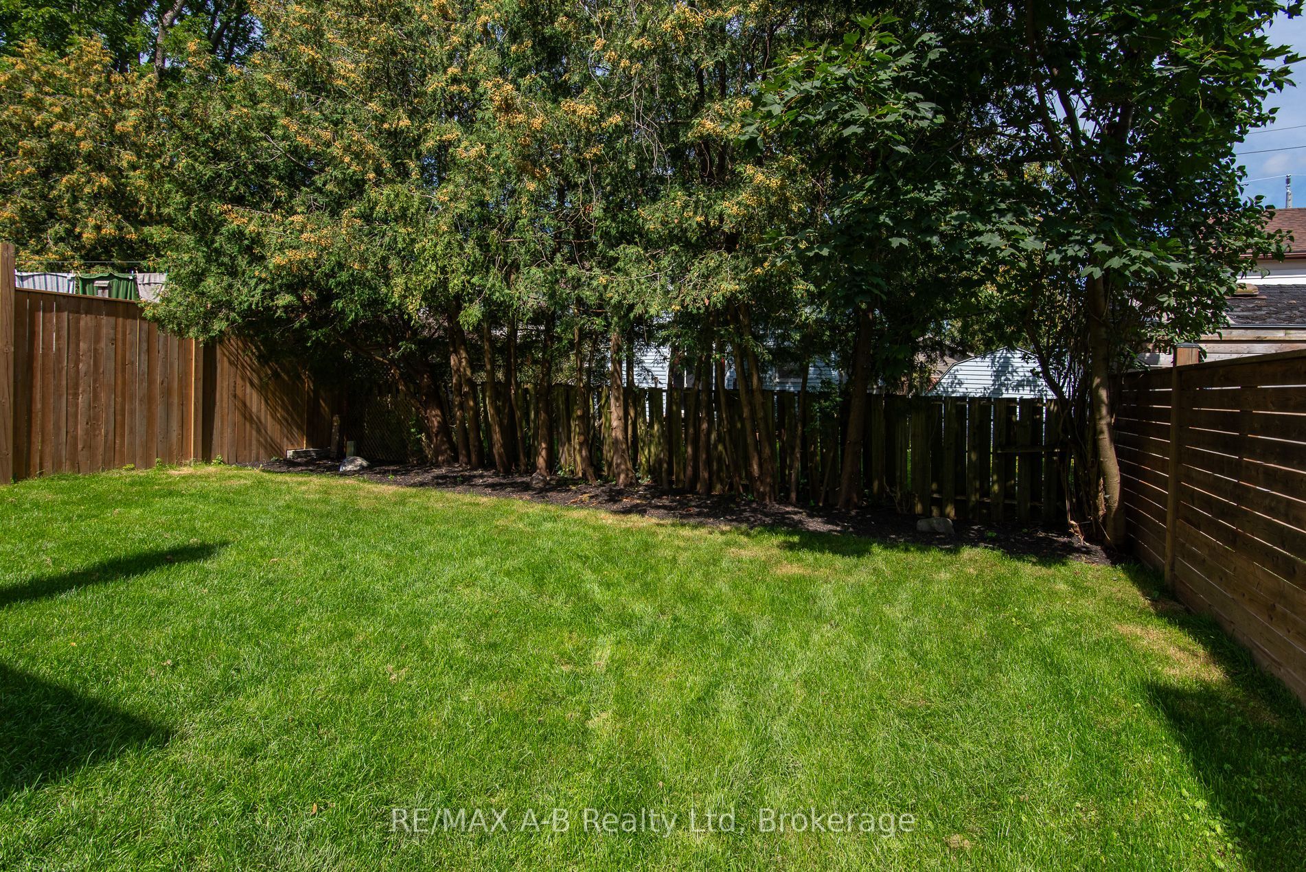 40 East Gore Street Property Photo 8