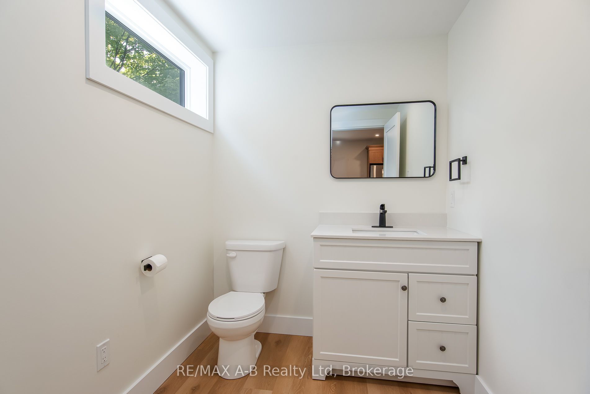40 East Gore Street Property Photo 28