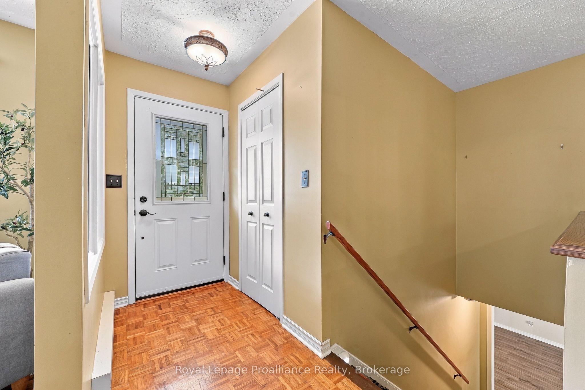 36 Parkview Heights Property Photo 5