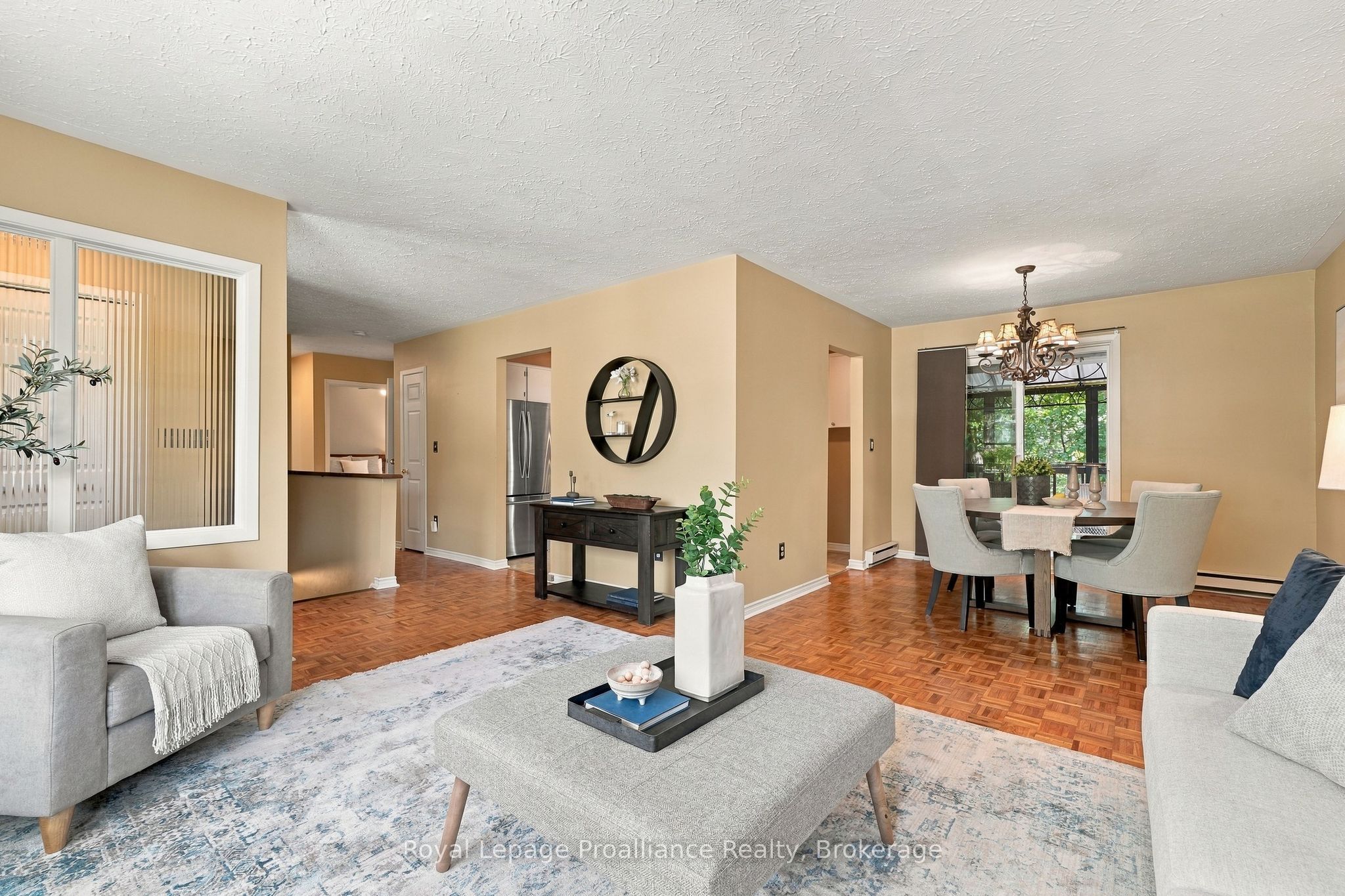 36 Parkview Heights Property Photo 12