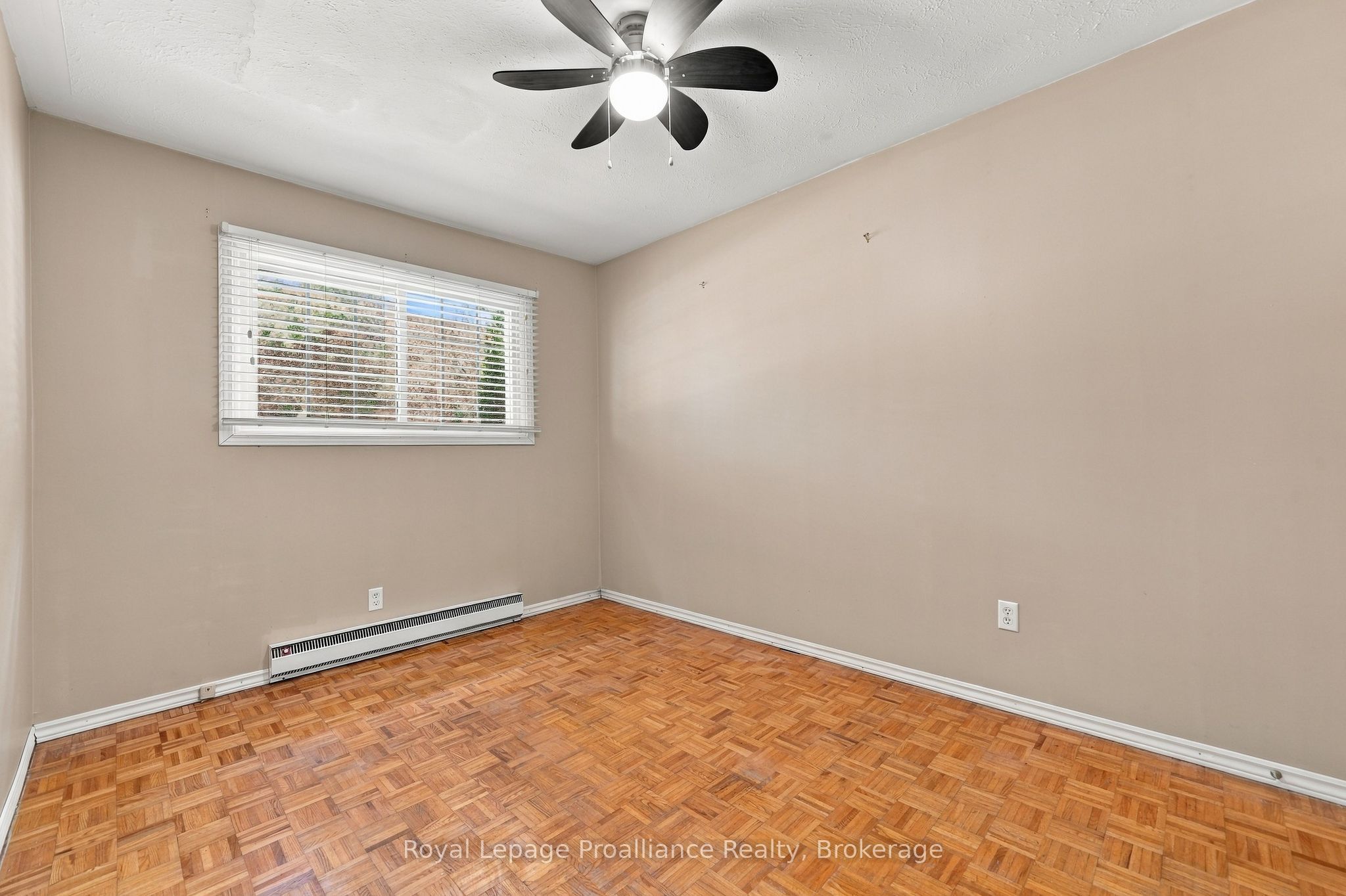 36 Parkview Heights Property Photo 29