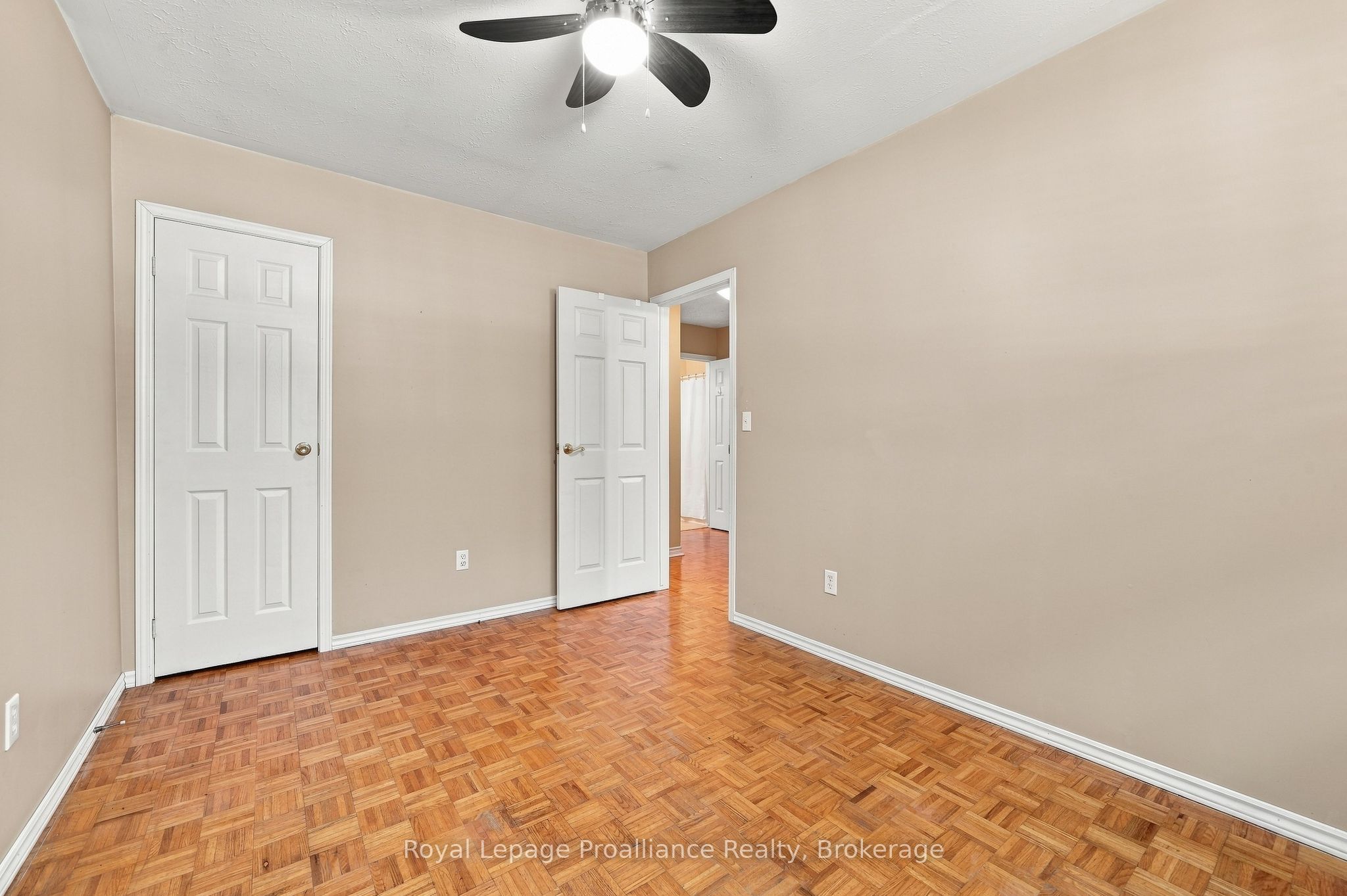 36 Parkview Heights Property Photo 30