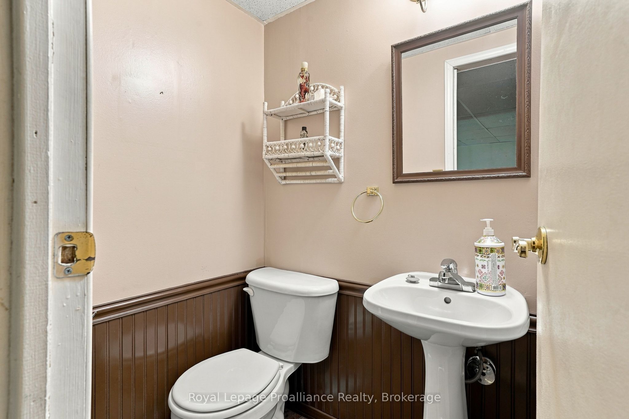 36 Parkview Heights Property Photo 34