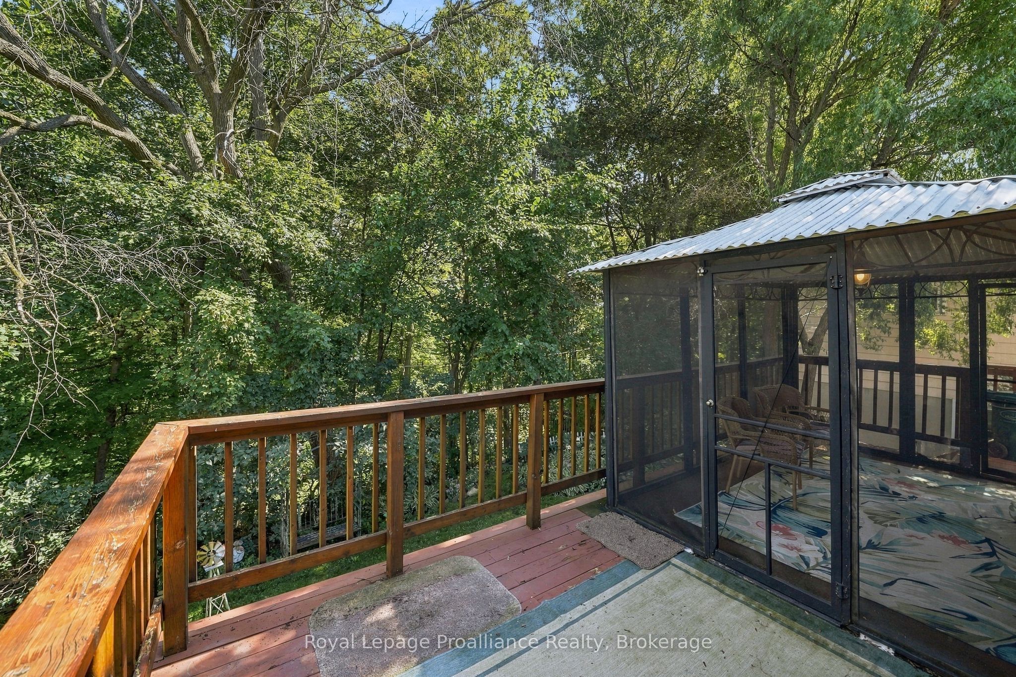 36 Parkview Heights Property Photo 43