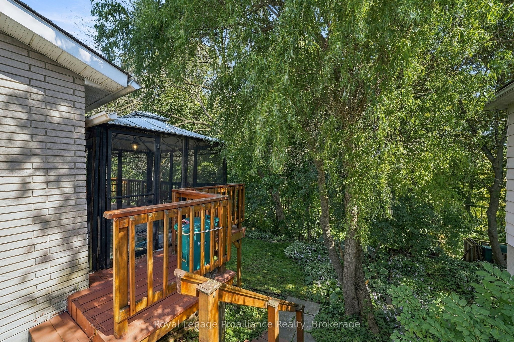 36 Parkview Heights Property Photo 44