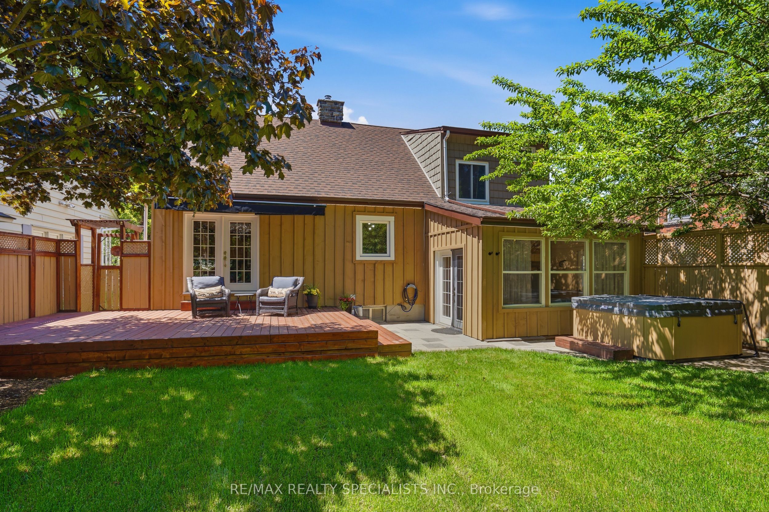 11 Kingsway Boulevard Property Photo 16