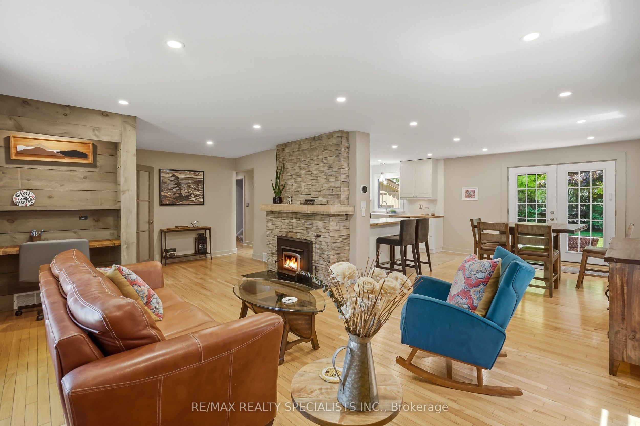 11 Kingsway Boulevard Property Photo 20