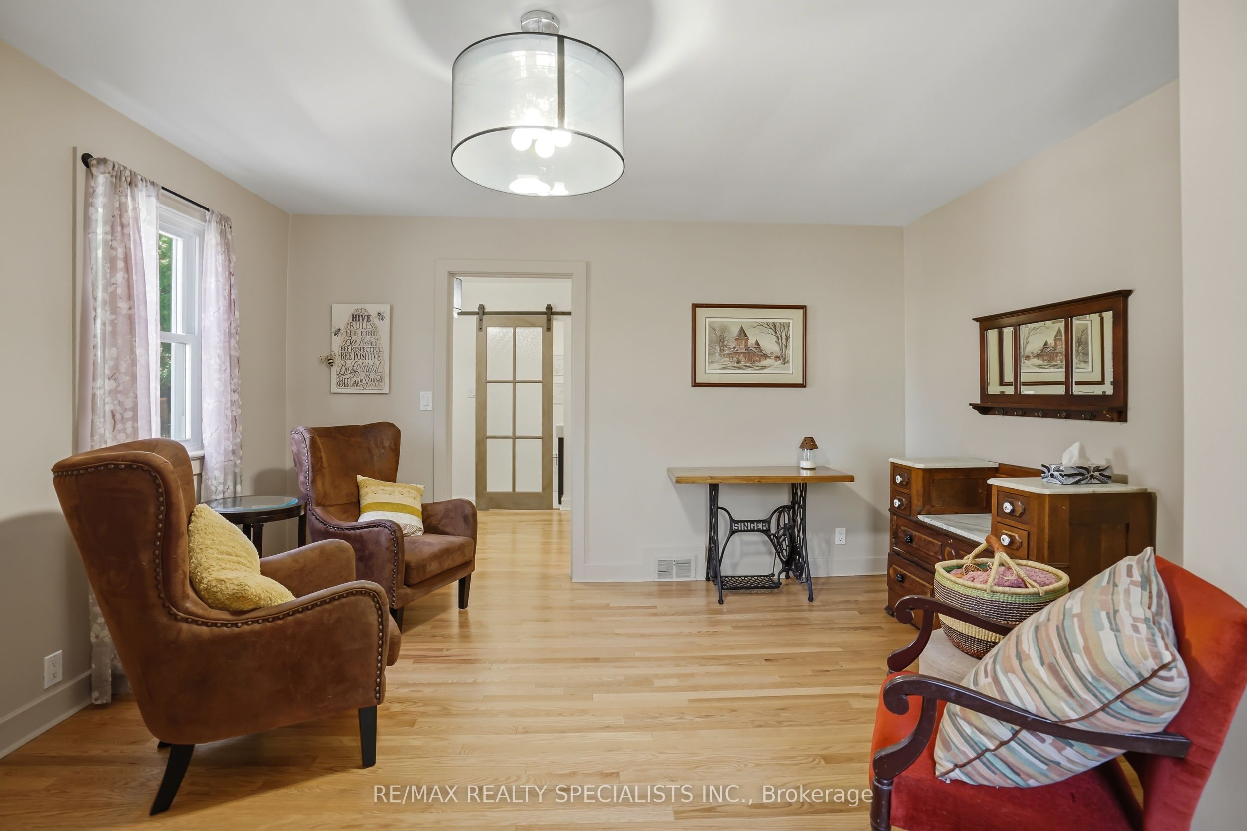 11 Kingsway Boulevard Property Photo 30