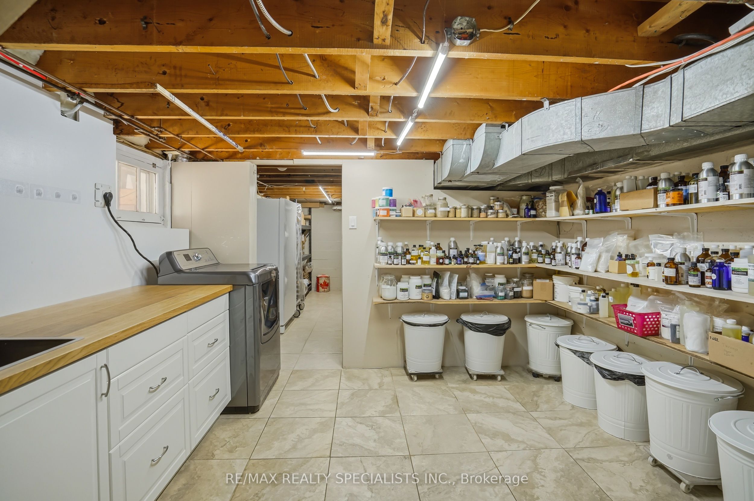 11 Kingsway Boulevard Property Photo 46