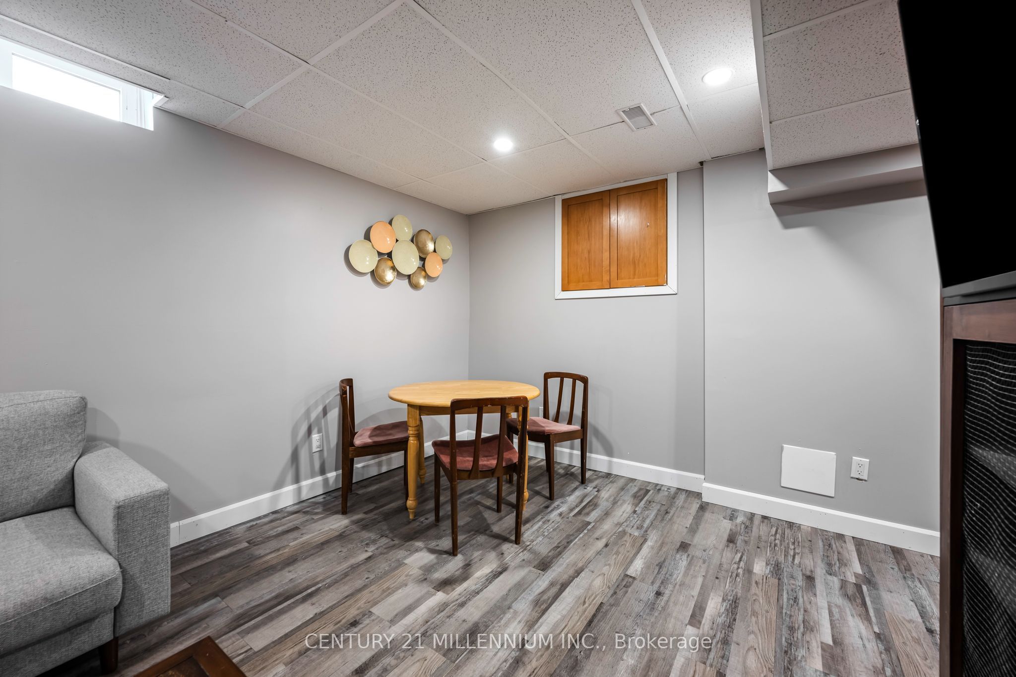 364 Stoneheight Place Property Photo 43
