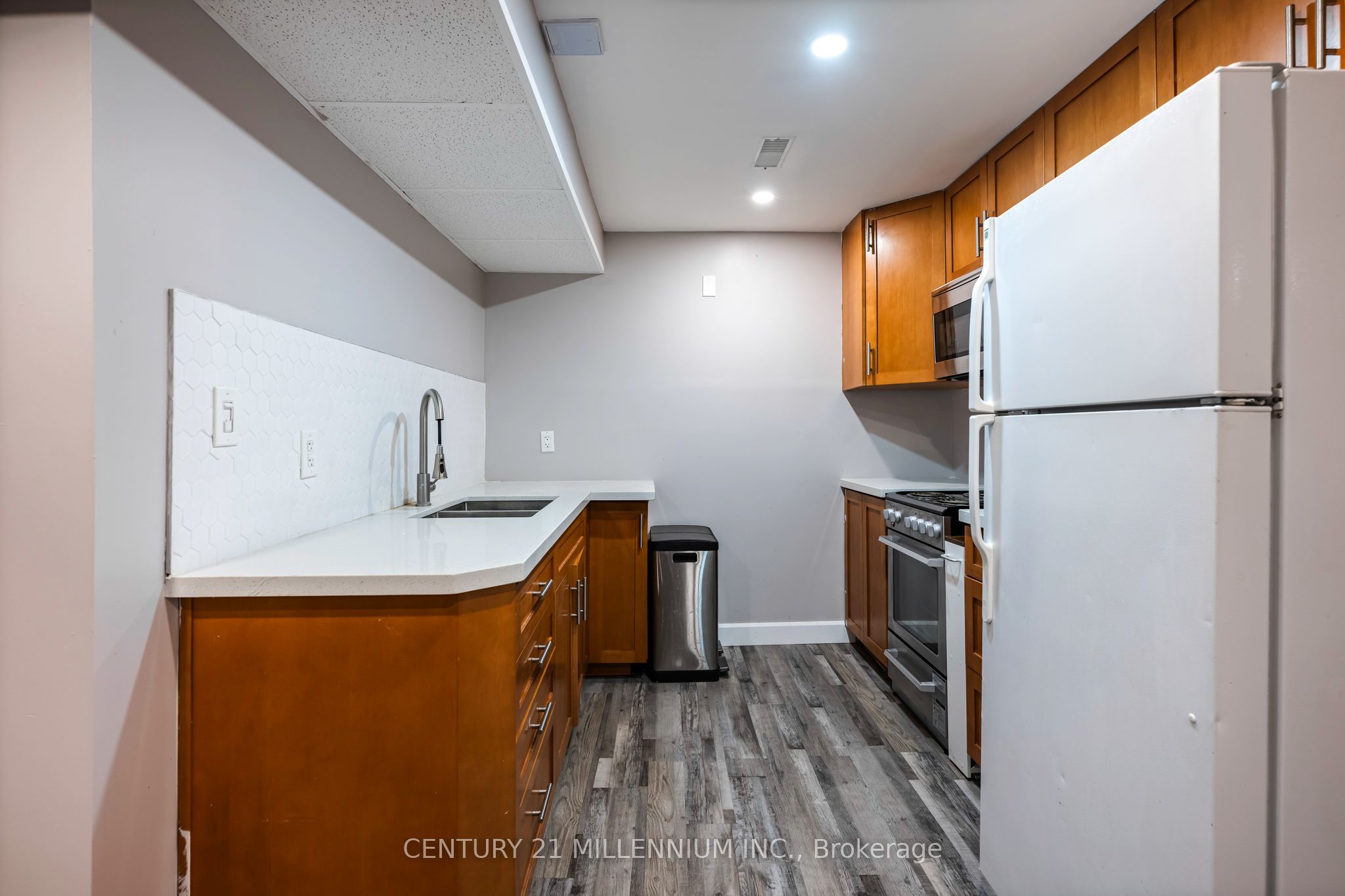 364 Stoneheight Place Property Photo 44