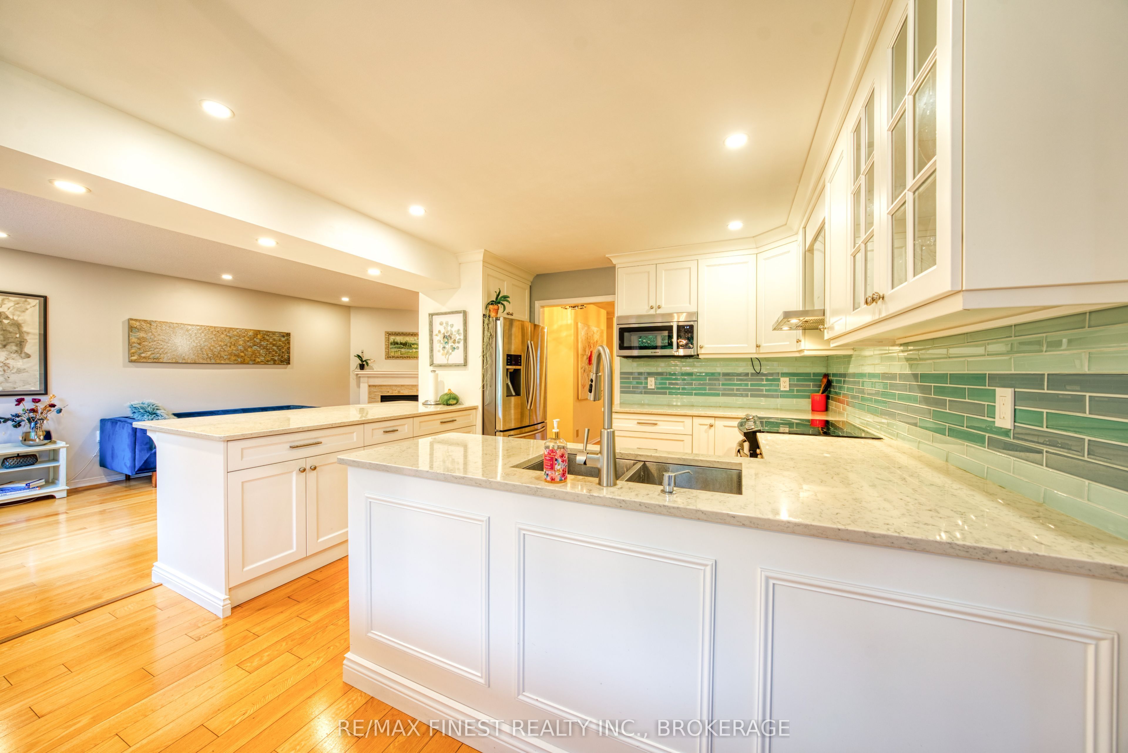 719 Woodside Drive Property Photo 12