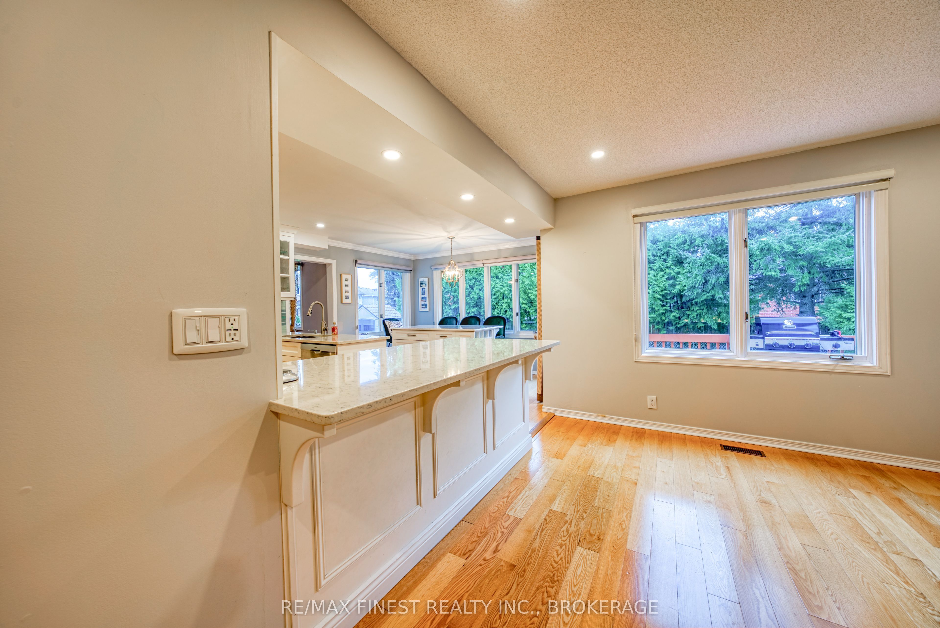 719 Woodside Drive Property Photo 18